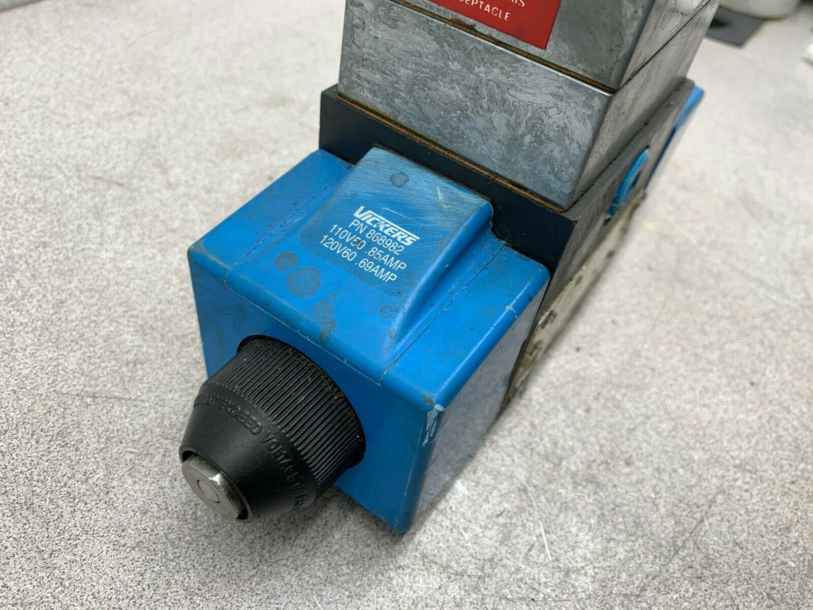 USED VICKERS HYDRAULIC VALVE PBDG4S4L 012N B 60