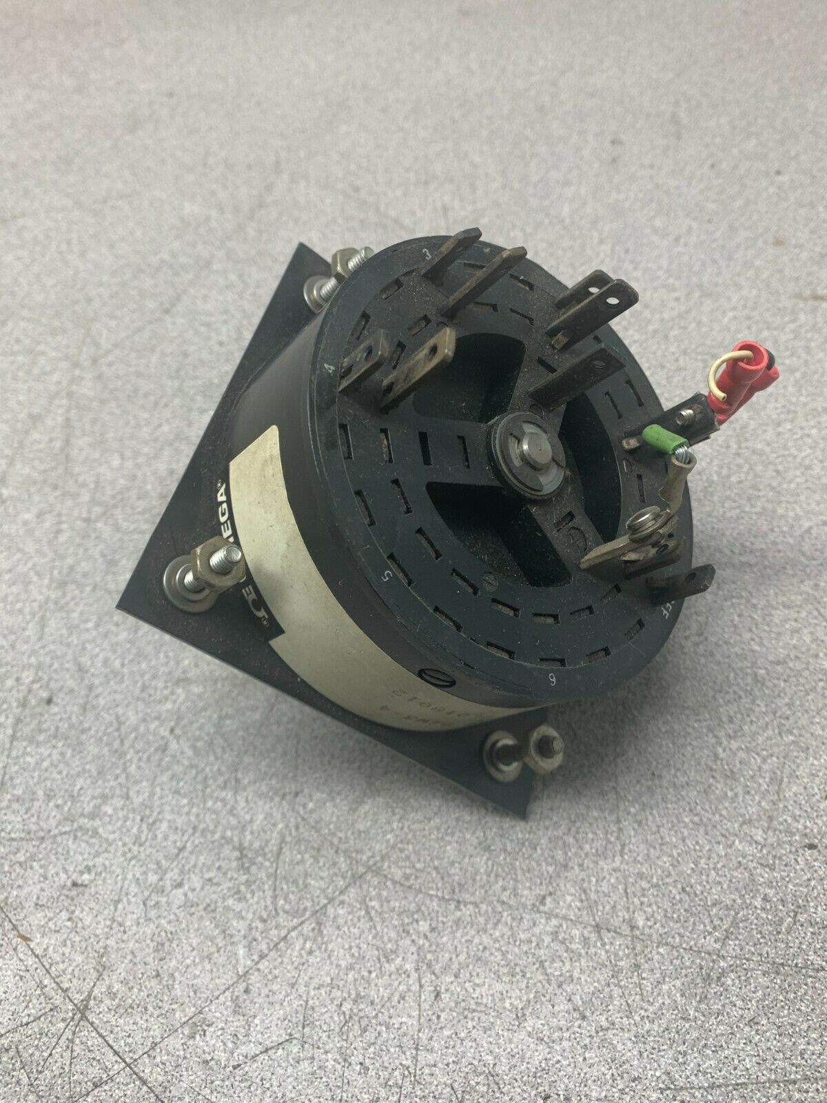 USED OMEGA 0SW3-4 SELECTOR SWITCH OSW3-4