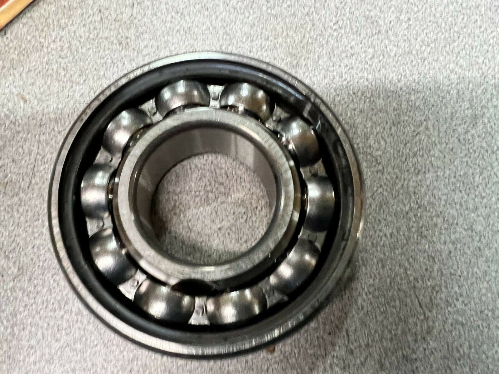 NEW IN BOX MRC ROLLER BEARING 307M-0002