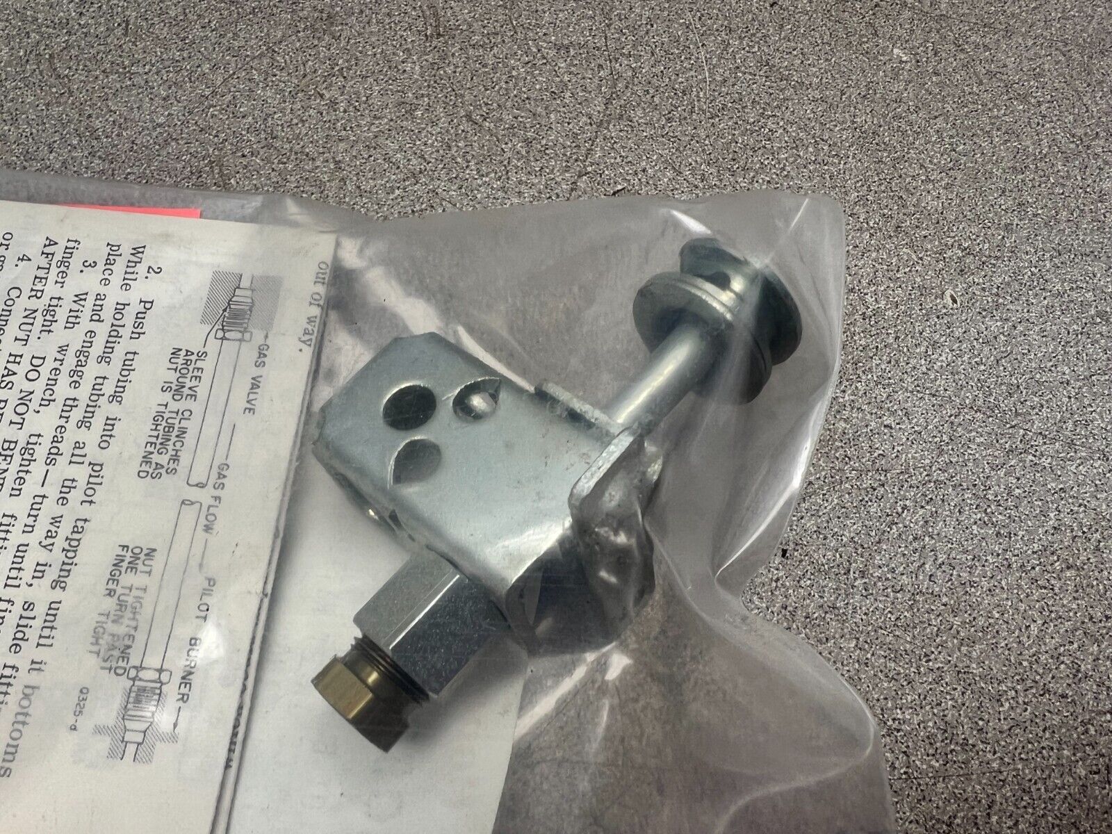 NEW IN BAG HONEYWELL PILOT BURNER Q303C 1062