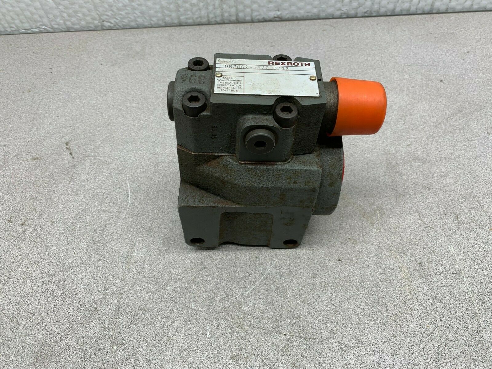 USED REXROTH HYDRAULIC RELIEF VALVE DB20G2-52/200/12