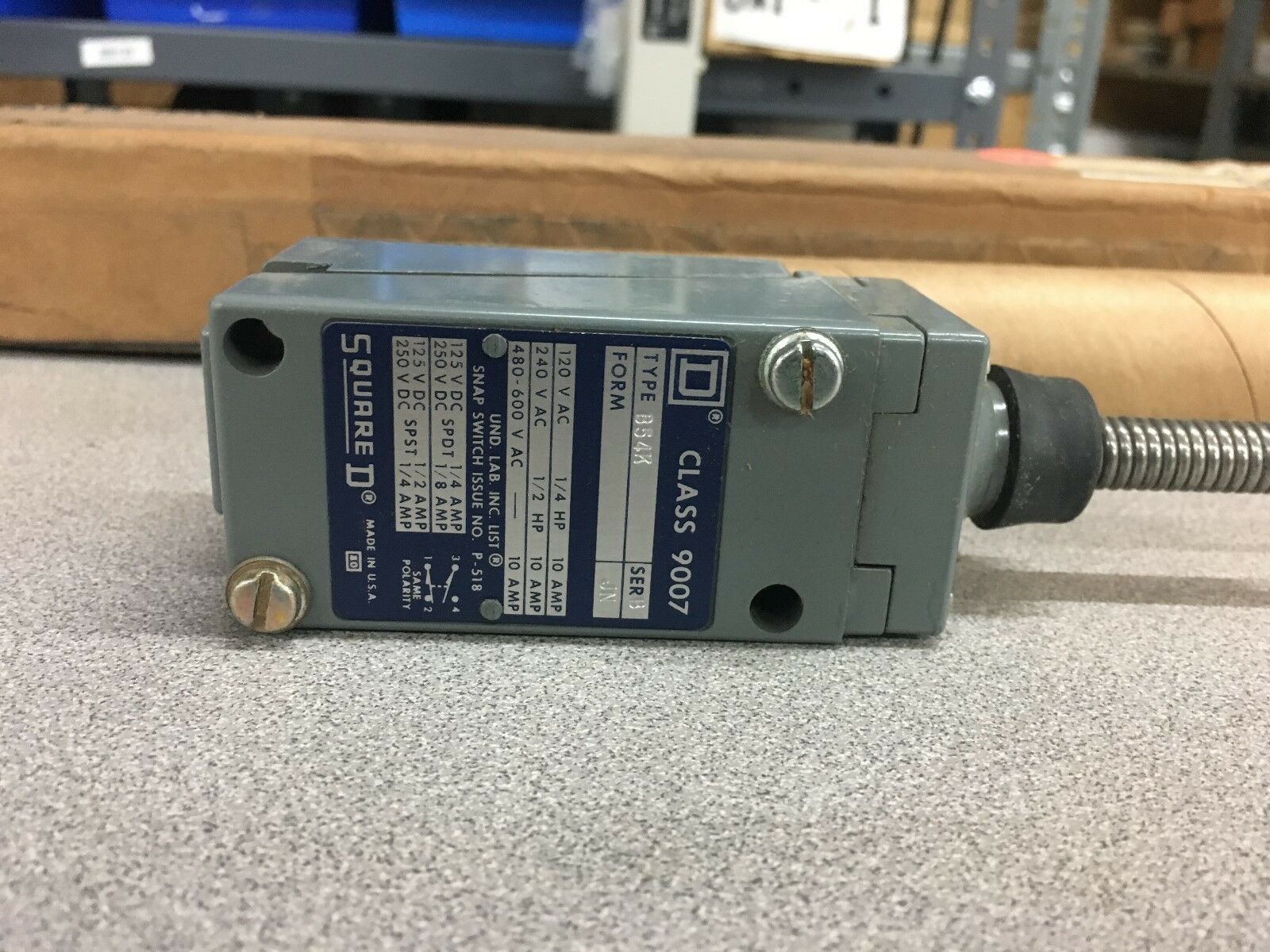 NEW IN BOX SQUARE D LIMIT SWITCH 9007 B54K SERIES B