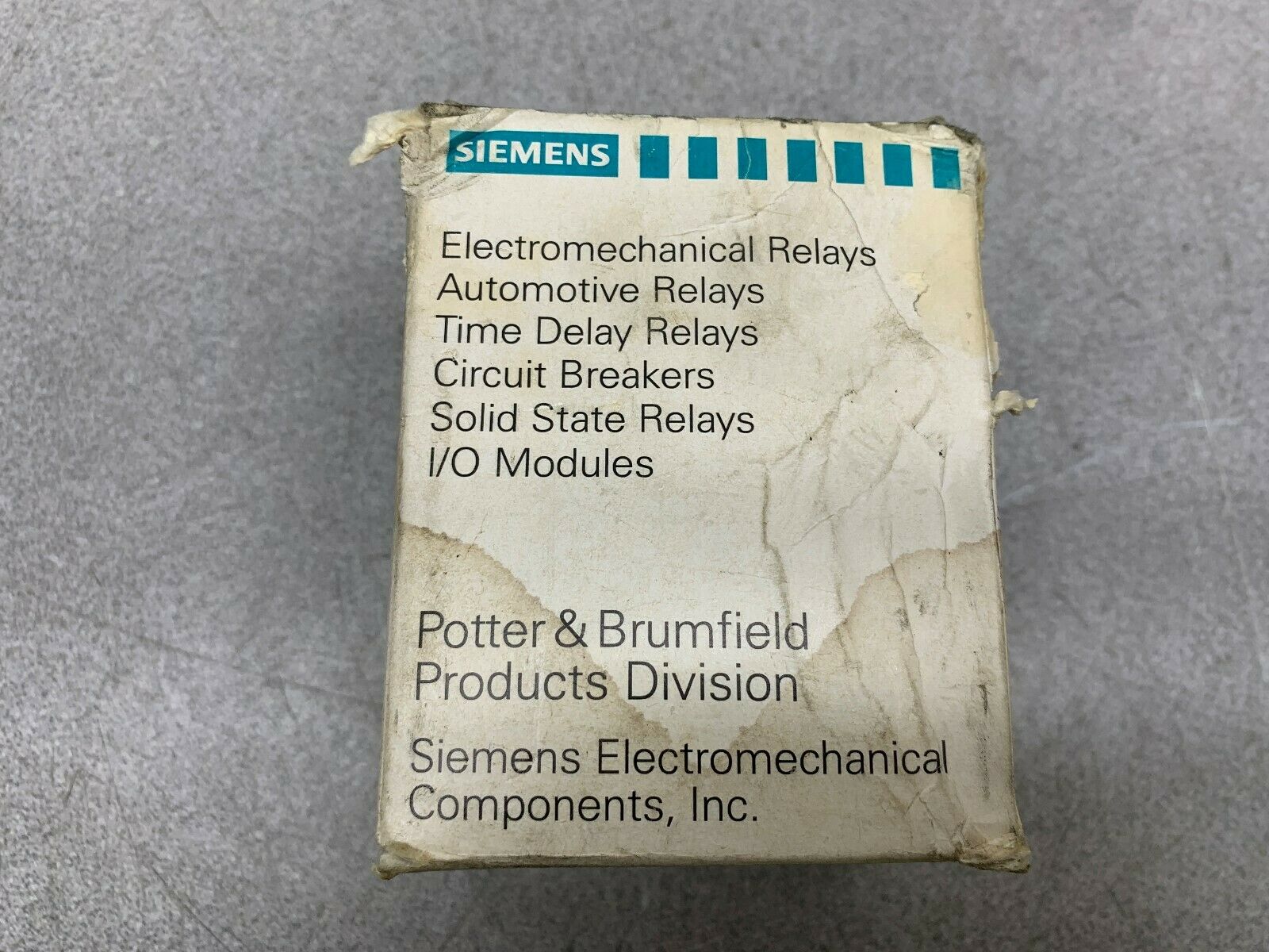 NEW IN BOX SIEMENS RELAY 3A957