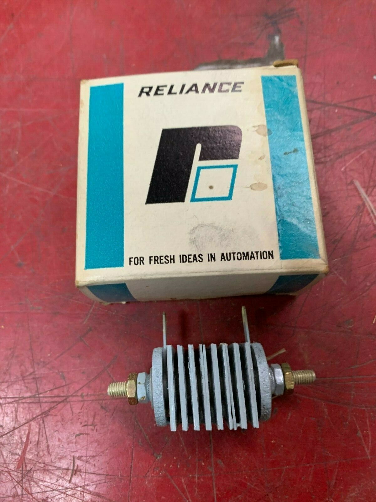 NEW IN BOX RELIANCE SURGE SUPRESSOR 600686-27RE