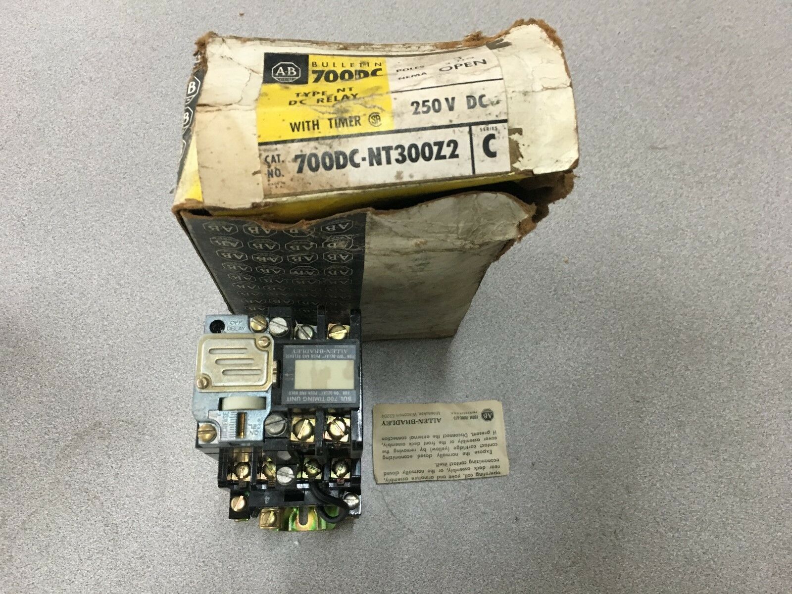 NEW IN BOX ALLEN-BRADLEY 700-NT ATTACHMENT DC RELAY 700DC-NT300Z2 SERIES C