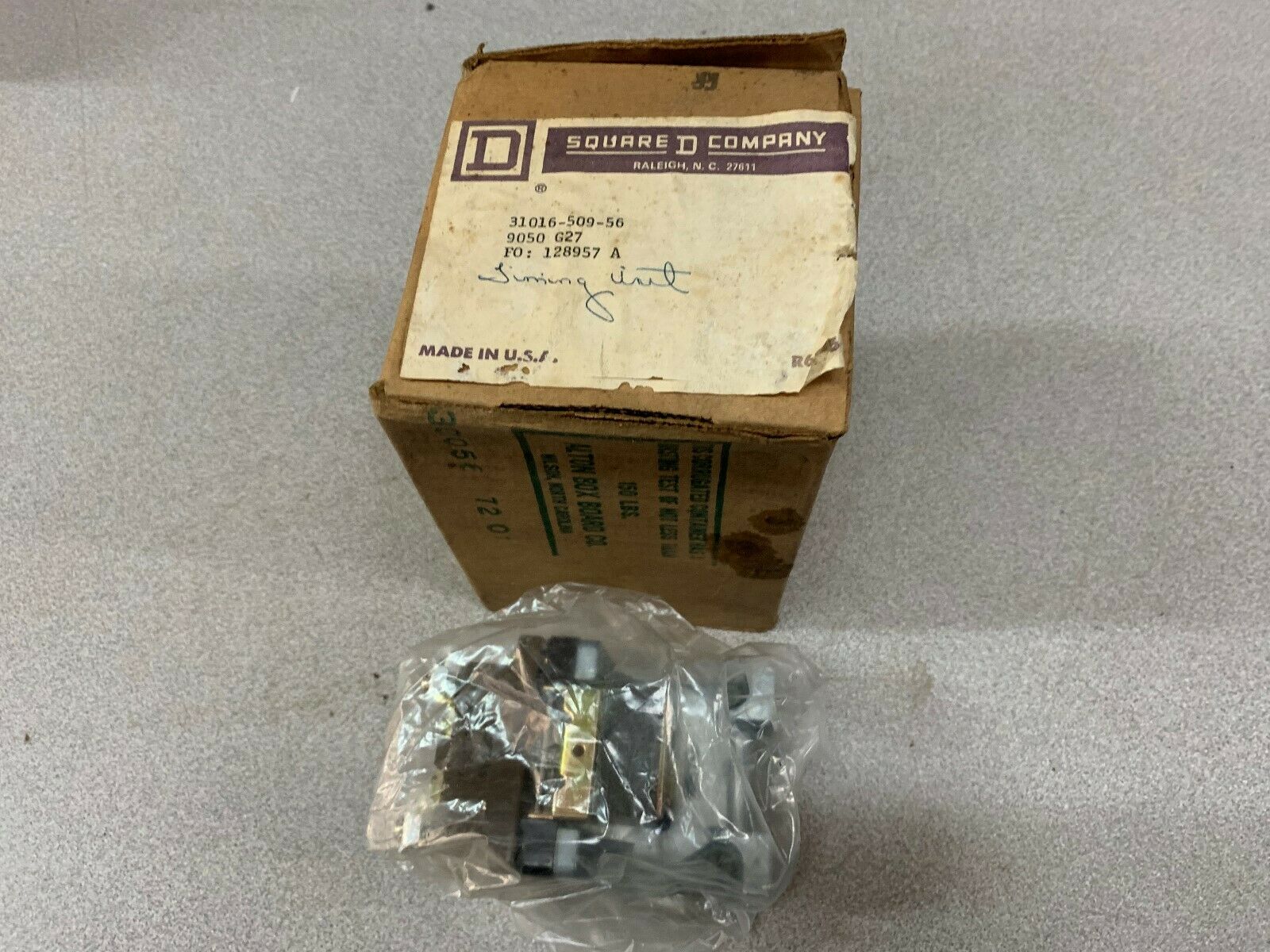 NEW IN BOX SQUARE D RELAY  31016-509-56