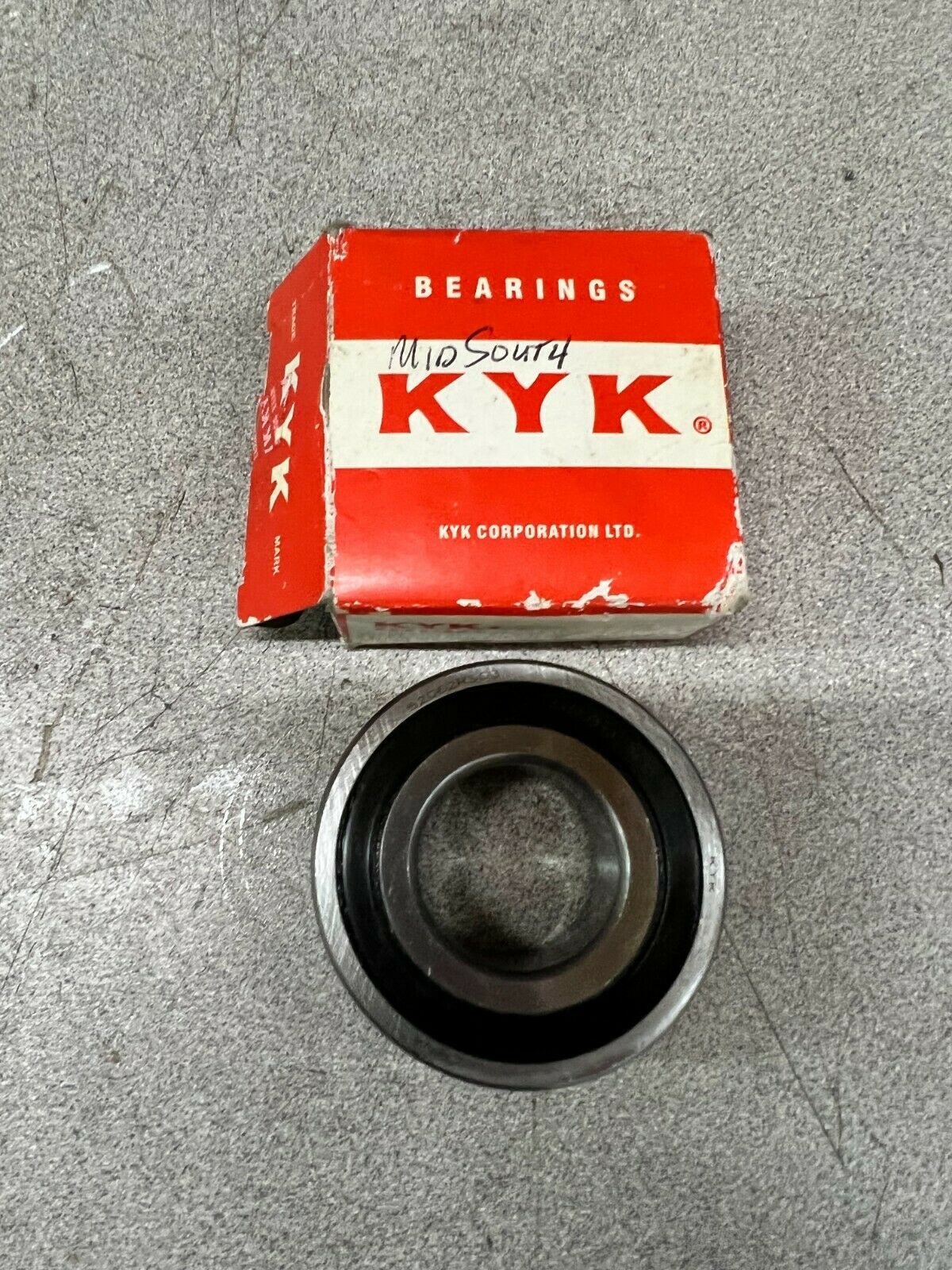 NEW IN BOX KYK 5206 2RS C3 SRI2 52062RSC3 BALL BEARING 5206 RS