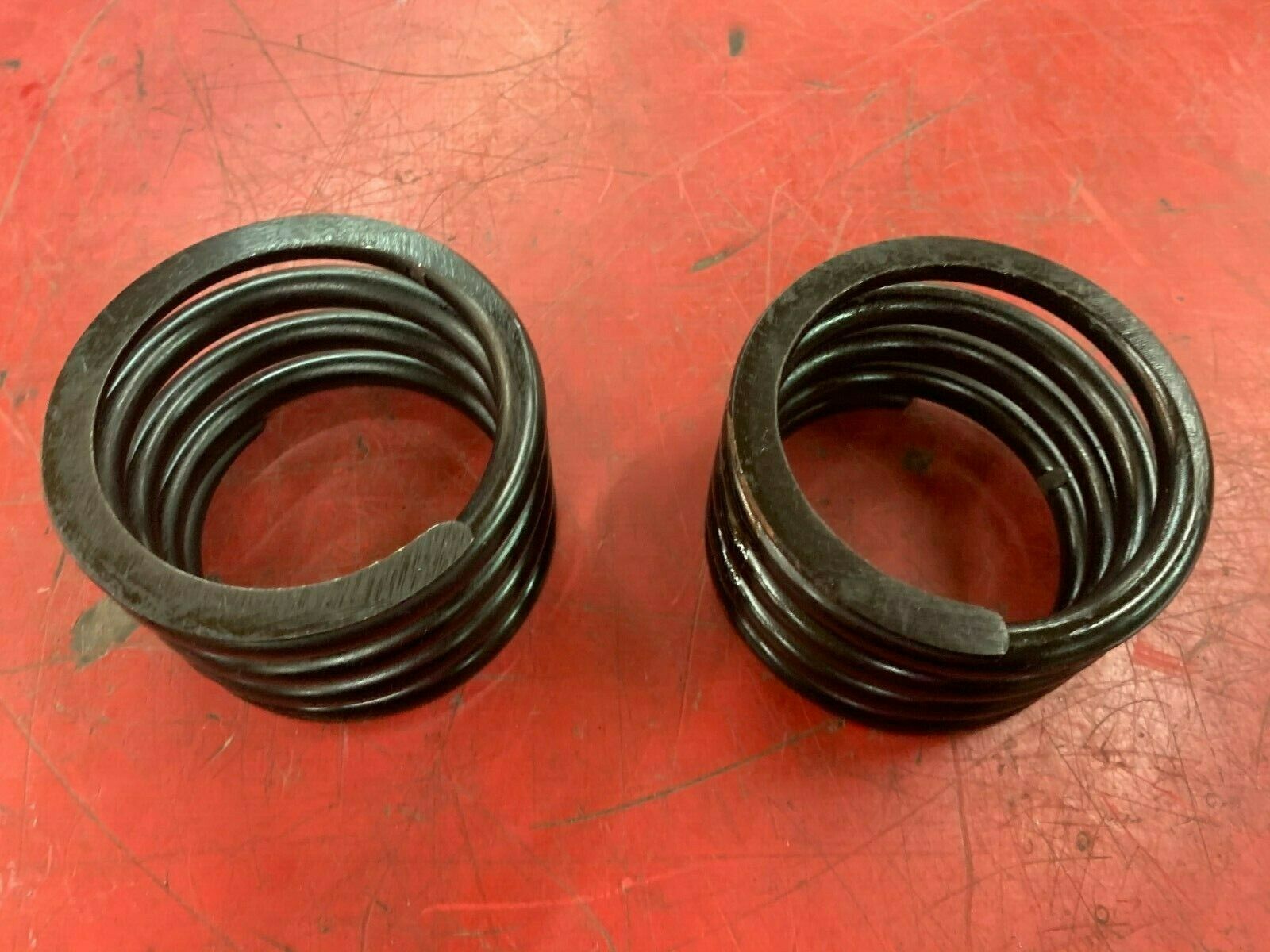 LOT OF 2 NEW NO BOX WESTINGHOUSE COMPRESSION SPRING 525B006008