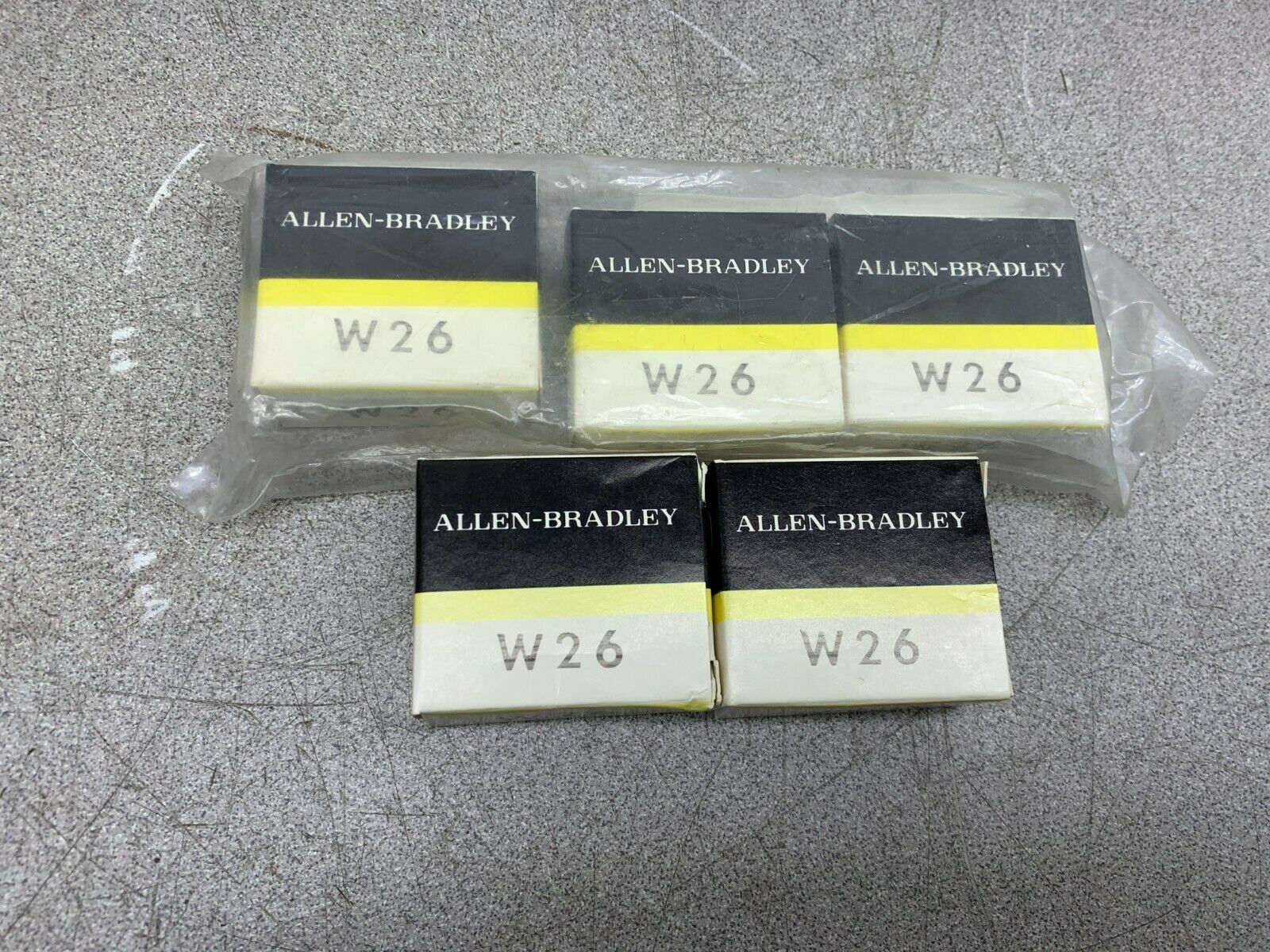 LOT OF 5 NEW IN BOX ALLEN BRADLEY HEATER ELEMENT W26