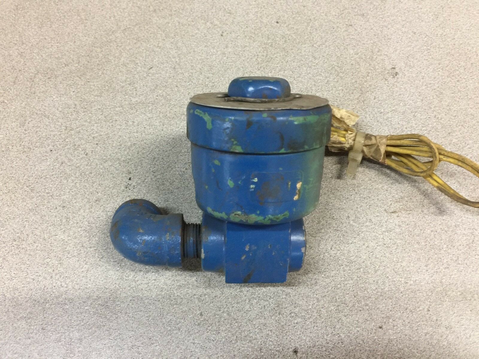 USED ASCO 125PSI SOLENOID VALVE 8268A322