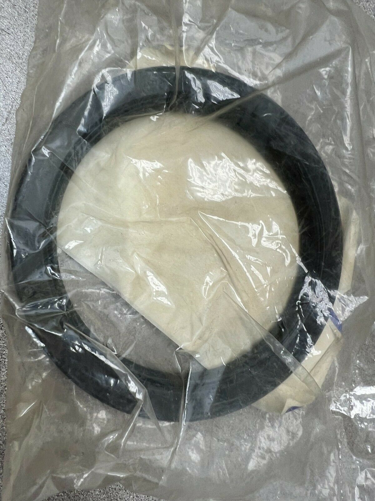 NEW IN PACKAGE ISP SEALS R00232