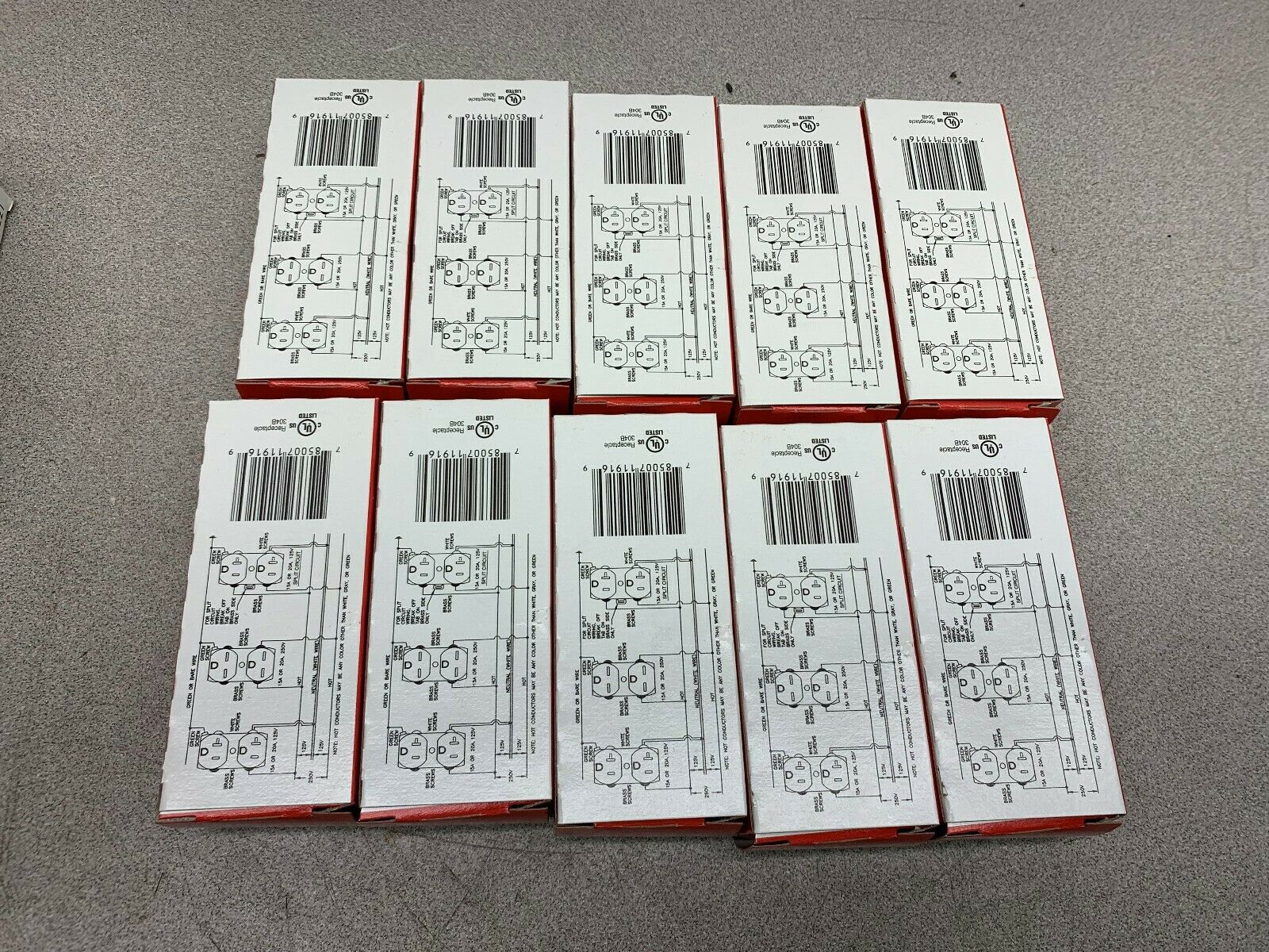 LOT OF 10 NEW IN BOX PASS & SEYMOUR RECEPTACLE CR20-1