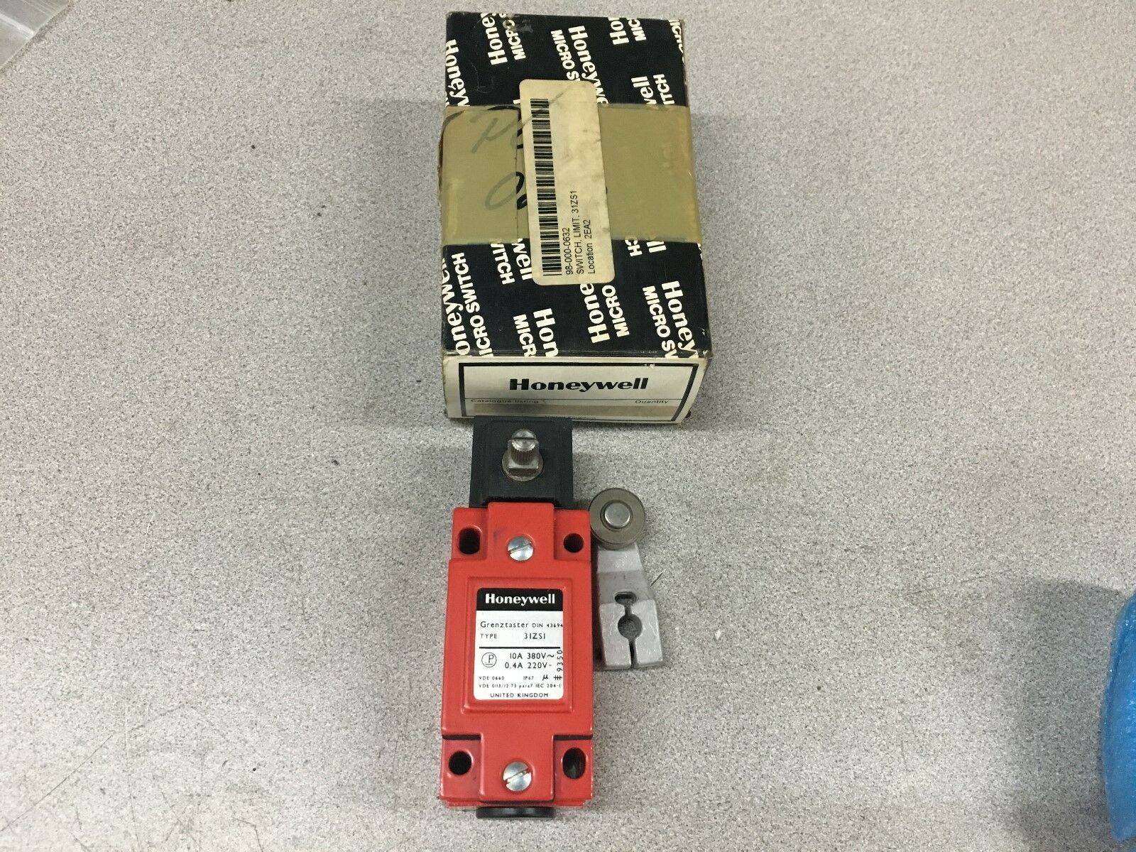 NEW IN BOX HONEYWELL MICRO SWITCH LIMIT SWITCH 31ZS1