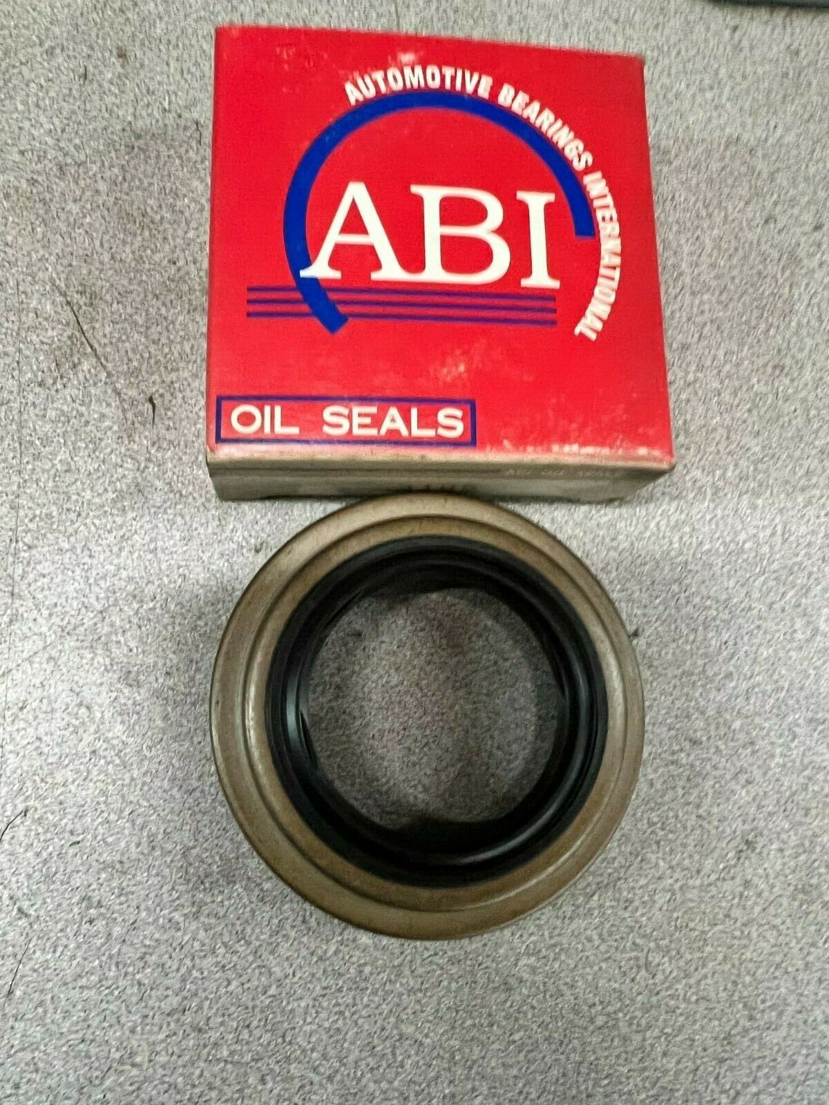 LOT OF 4 NEW IN BOX ABI OILSEAL 3195