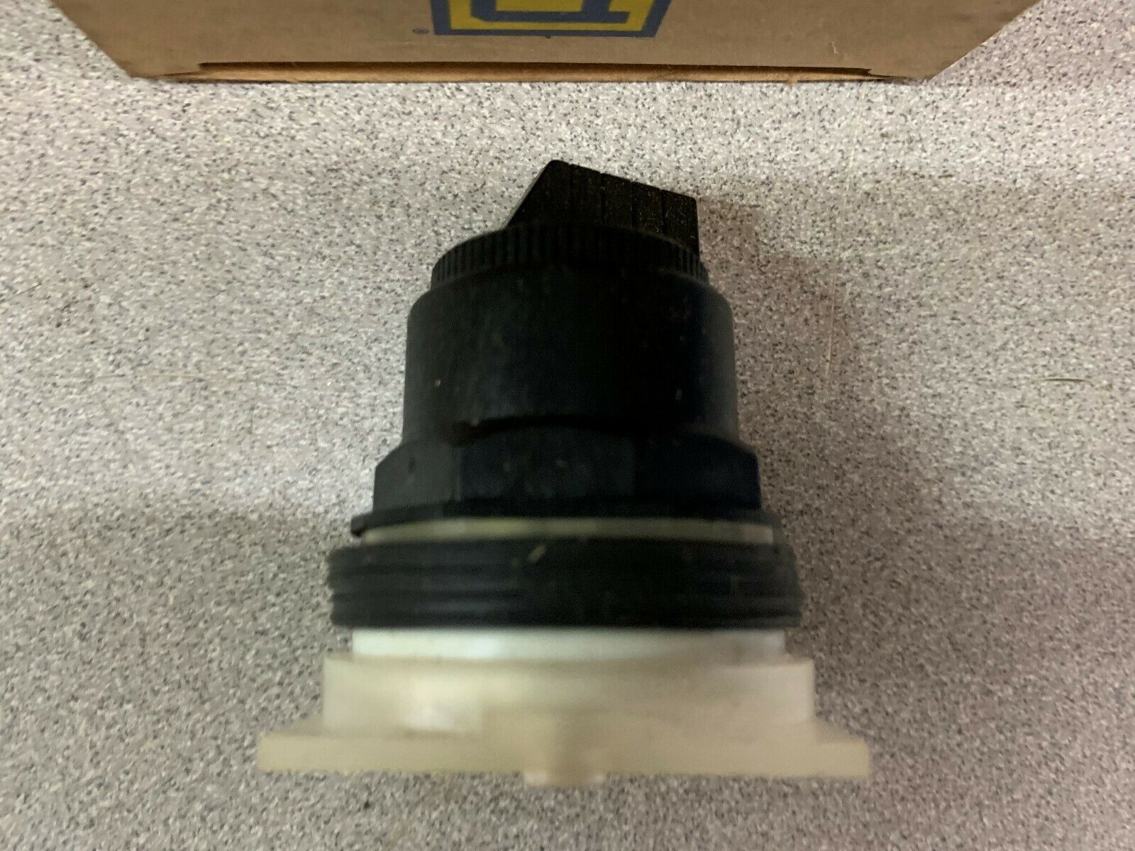 NEW IN BOX SQUARE D SELECTOR SWITCH 9001SKS89B