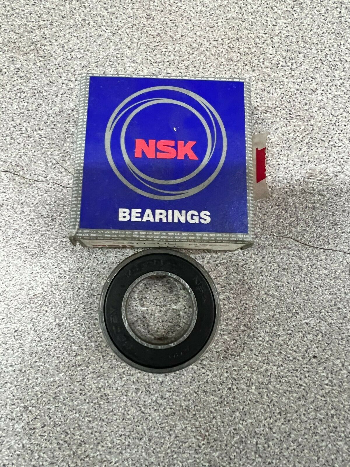 NEW IN BOX NSK 6902V 6902VVAS2S BALL BEARING 6920VV