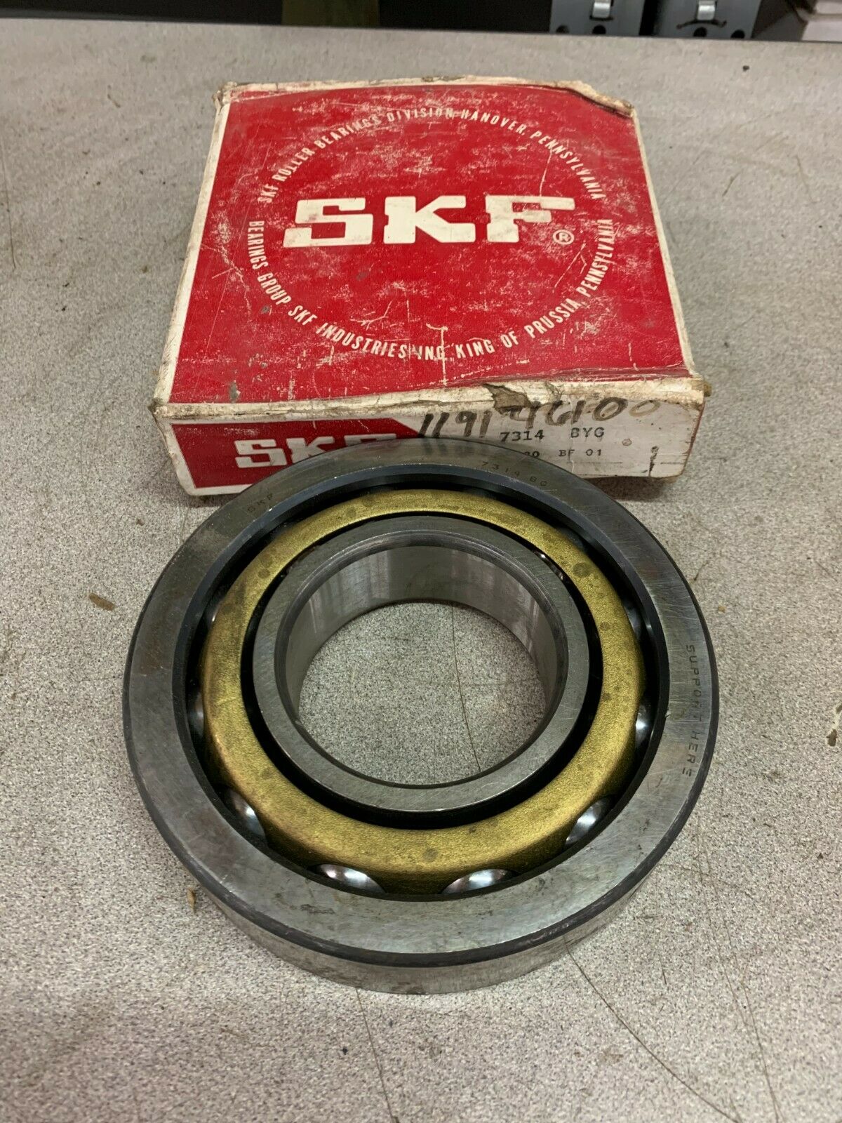 NEW IN BOX SKF ANGULAR CONTACT BALL BEARING 7314 BYG