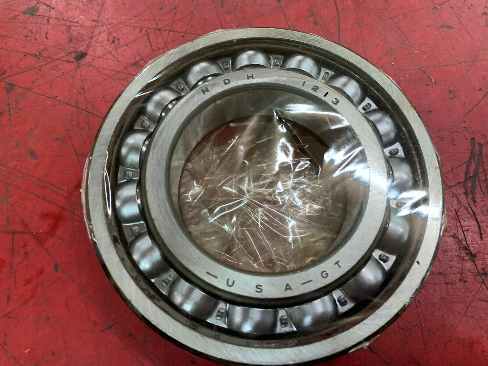 NEW IN BOX NDH ROLLER BEARING 1213