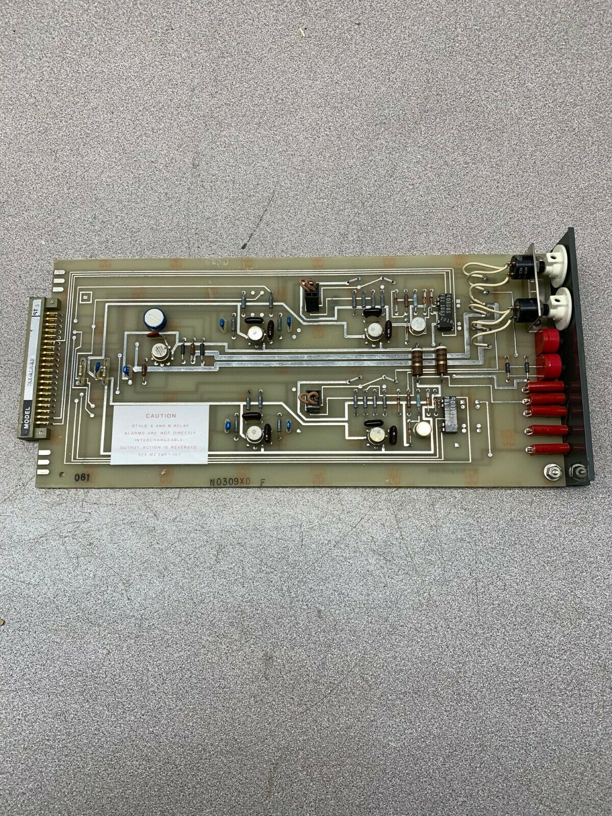 USED FOXBORO CIRCUIT BOARD 2AX+ALM-AR