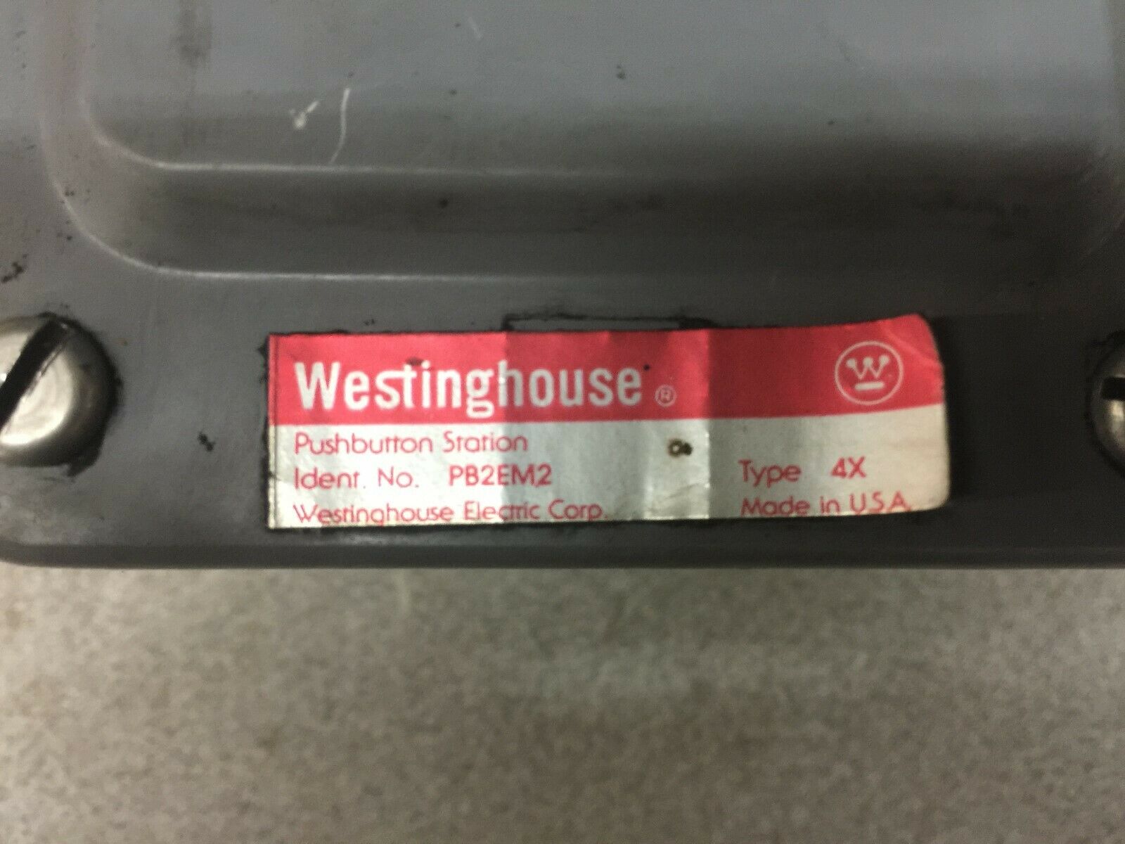 NEW NO BOX WESTINGHOUSE TYPE 4X 2 HOLE PUSH BUTTON STATION PB2EM2