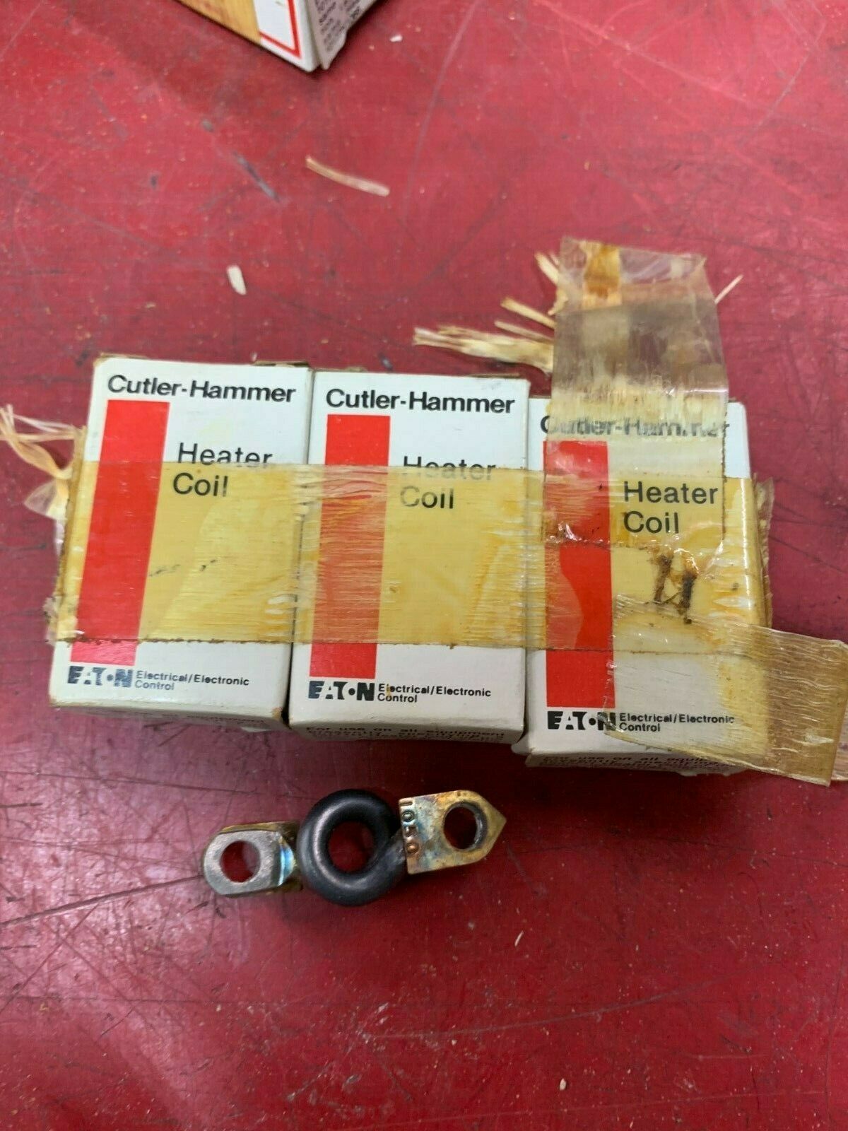 LOT OF 3 NEW IN BOX CUTLER HAMMER HEATER ELEMENT H1050