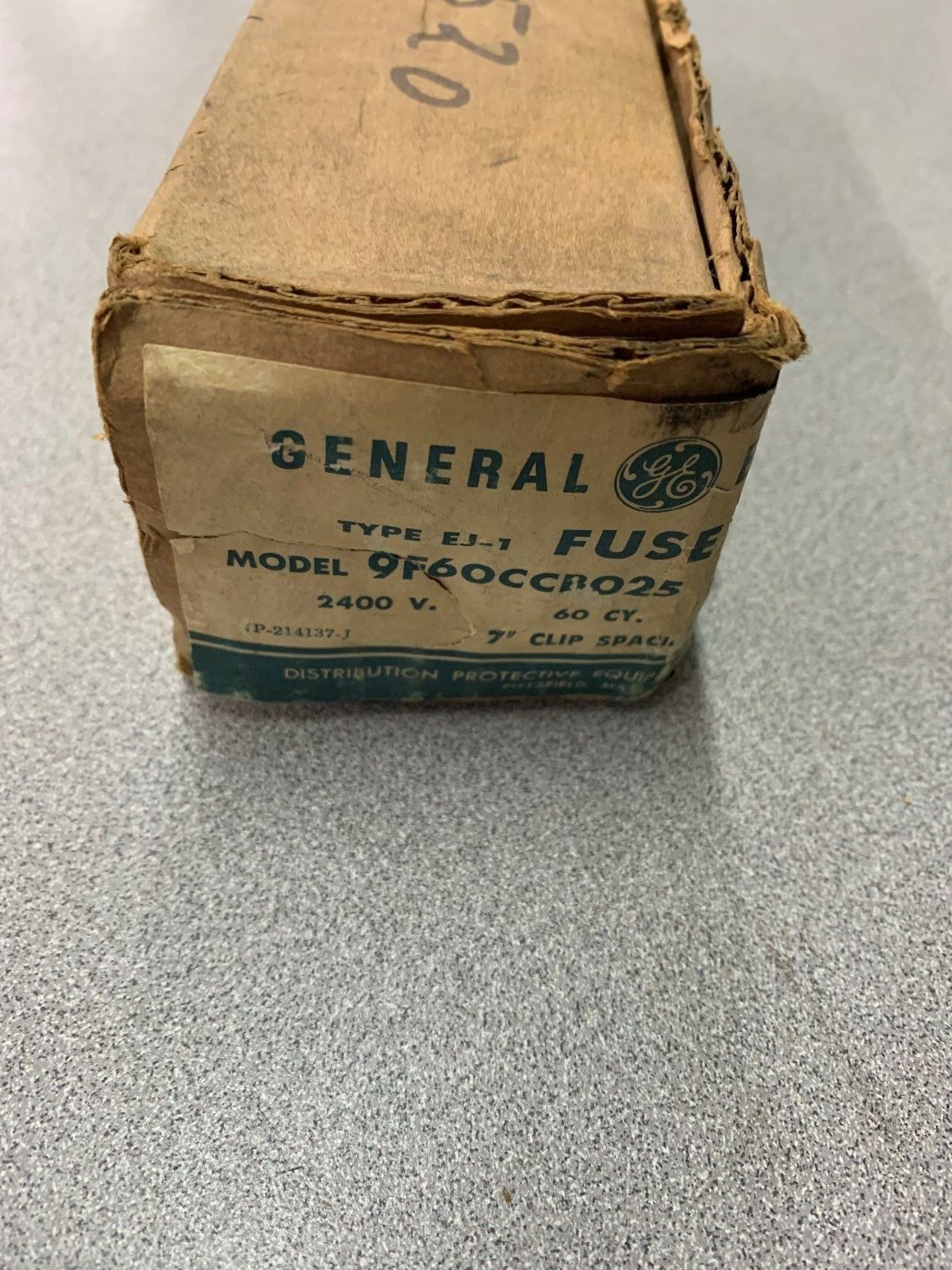 NEW IN BOX GENERAL ELECTRIC FUSE 9F60CCR025