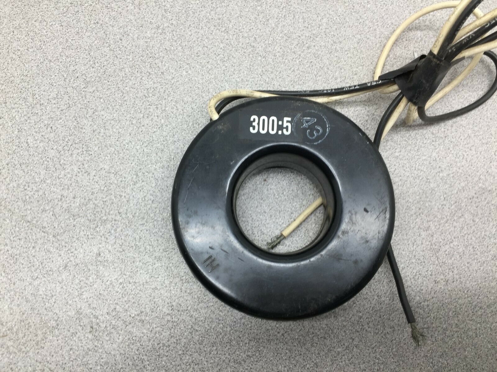 USED BRWNELL 300:5 CURRENT TRANSFORMER RL-301