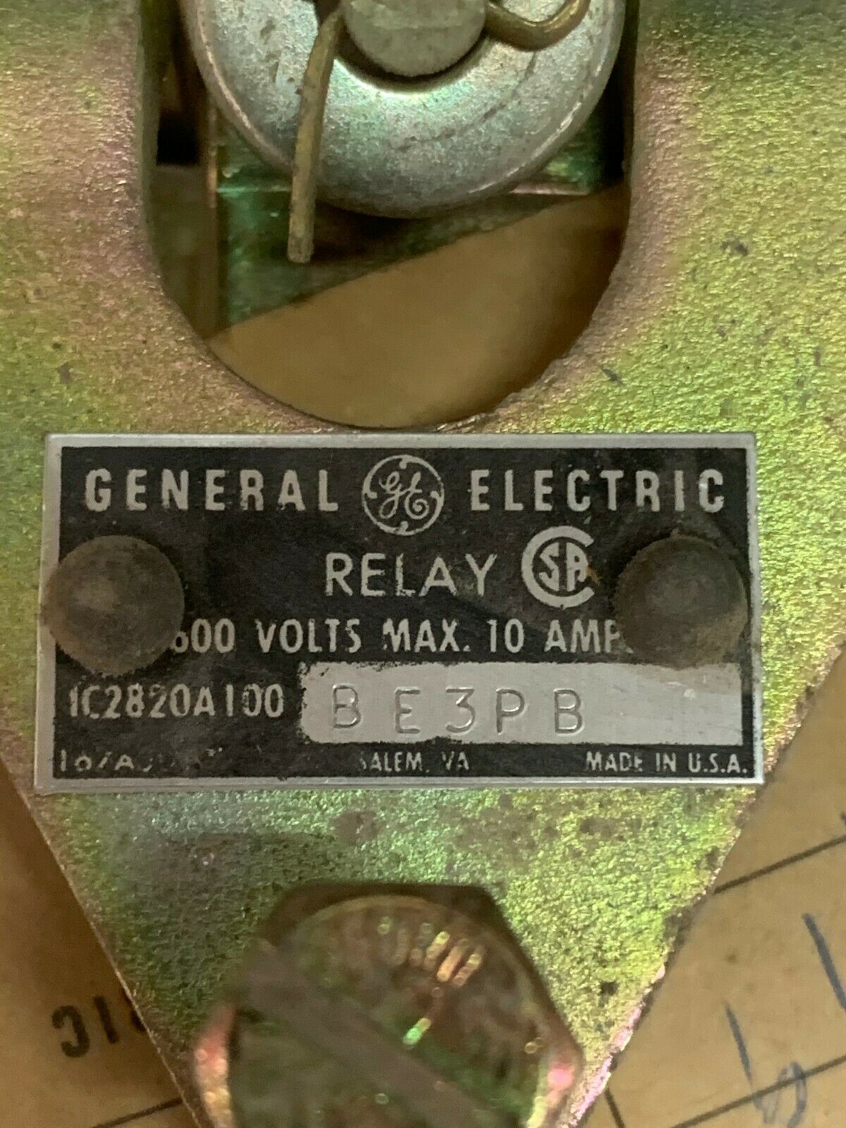 NEW NO BOX GENERAL ELECTRIC RELAY IC2820A100BE3PB WITH 22D11G26A COIL