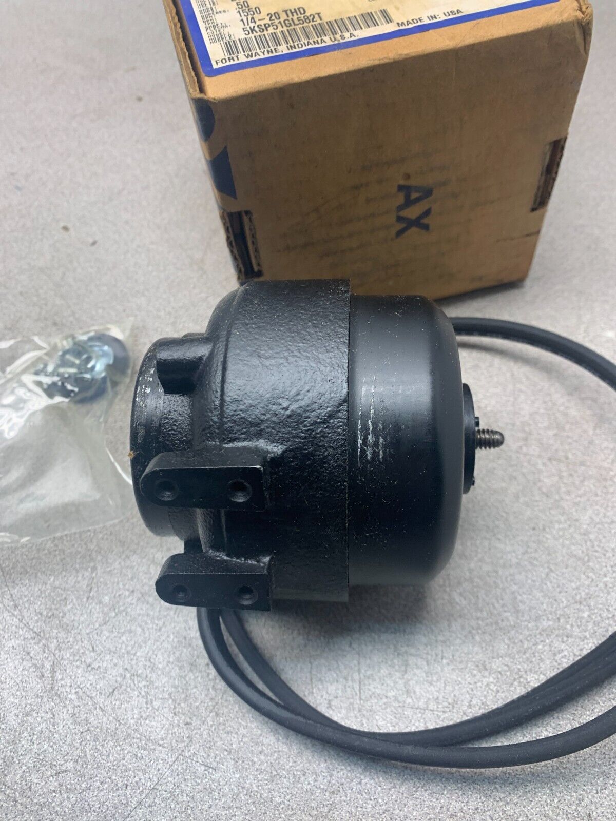 NEW GENERAL ELECTRIC REFRIGERATION MOTOR, 230V, 60/50HZ, 1550RPM 5KSP51GL582JT