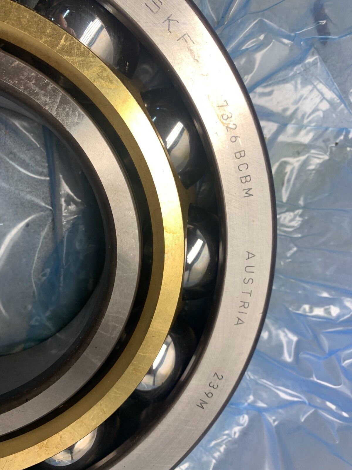 NEW SKF ANGULAR CONTACT BALL BEARING 7326 BCBM