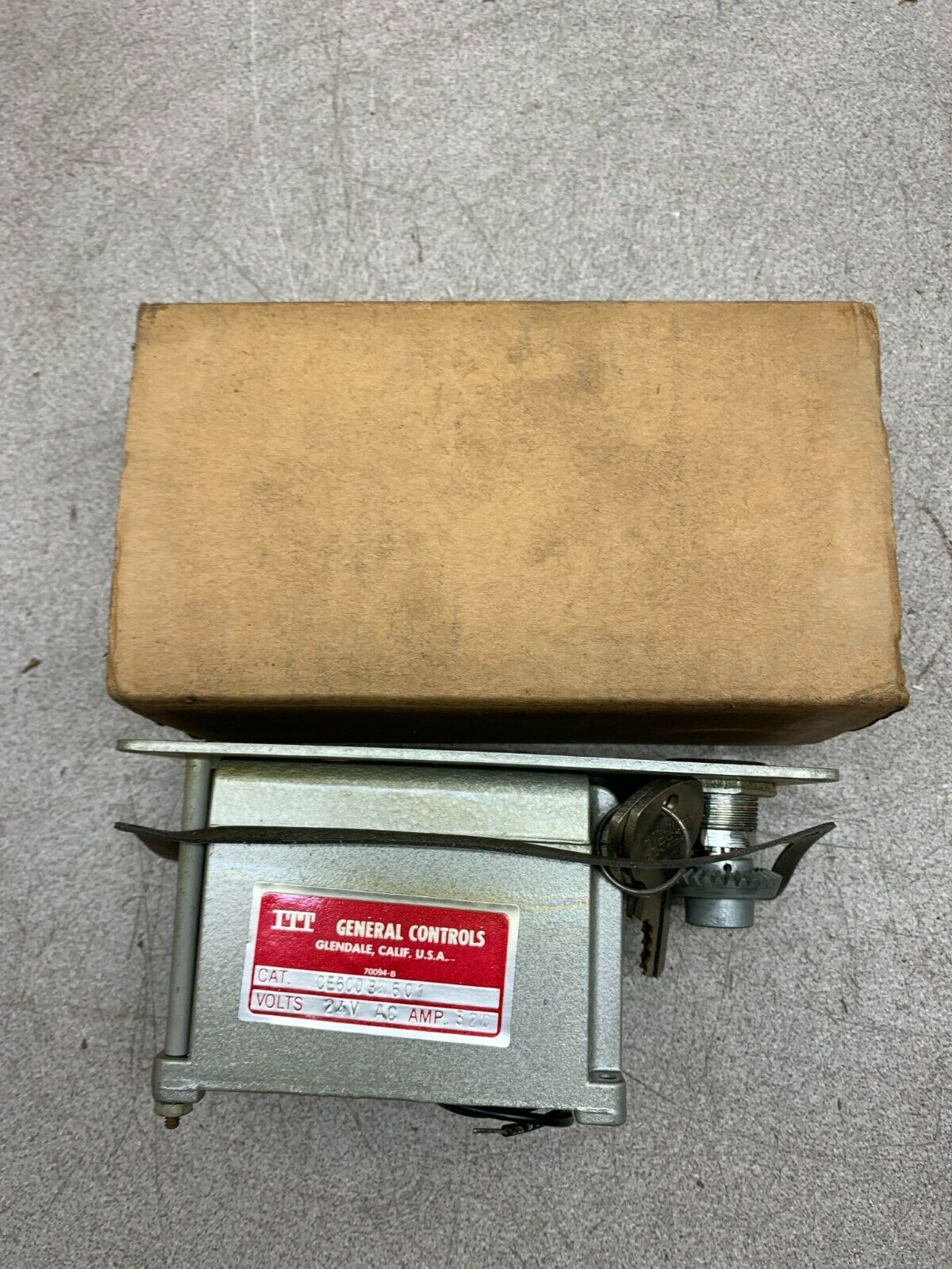 NEW IN BOX ITT CONTROLS 24V. 60HZ PART CE600BK601