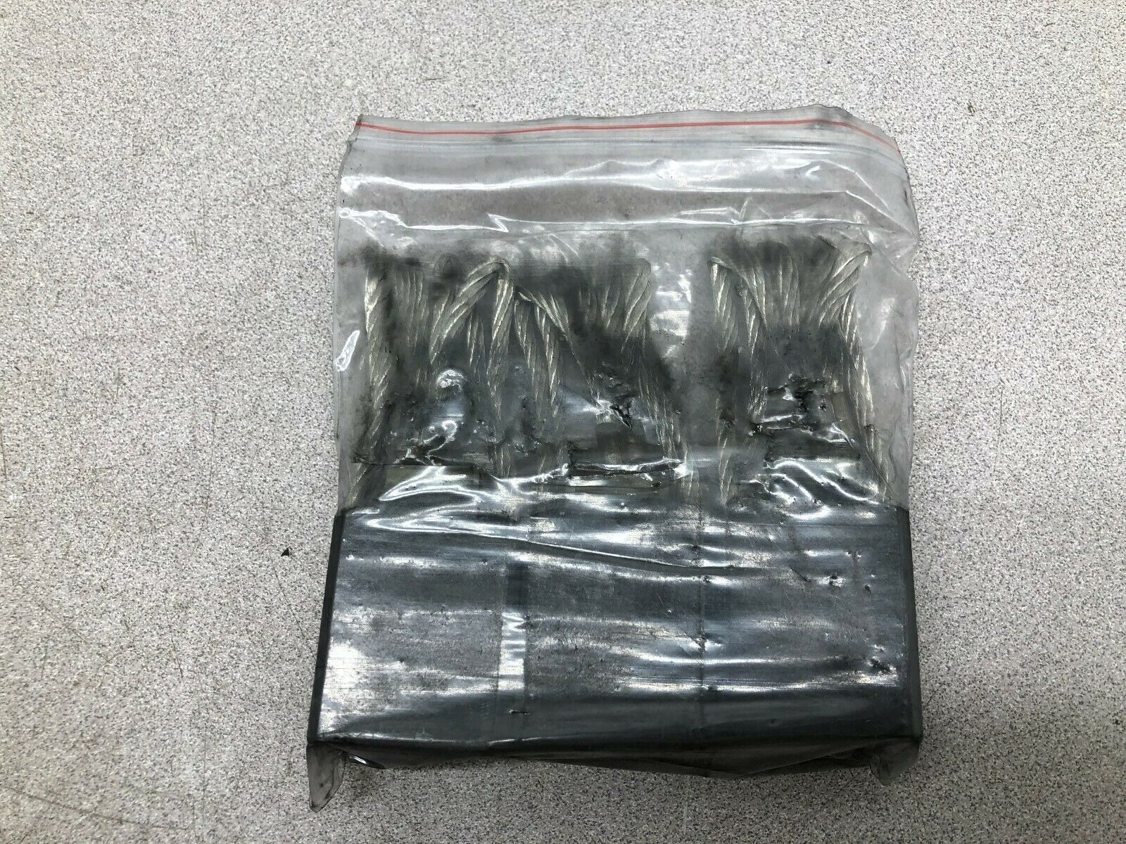 NEW NO BOX (LOT OF 3) REPCO 1" THICK 1 1/2" WIDE 1 3/4" LONG BRUSH REP602W