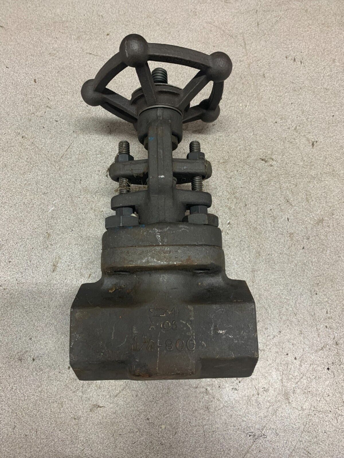NEW NO BOX ANVIL PRODUCTS 1-1/4" GATE VALVE 800PSI. FIG. 811