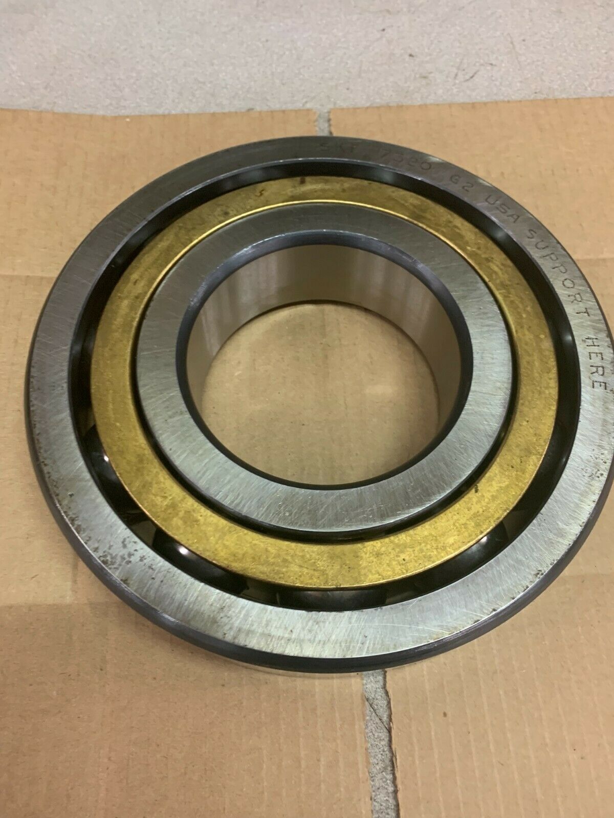 NEW NO BOX SKF SPHERICAL ROLLER BEARING 7320 G2