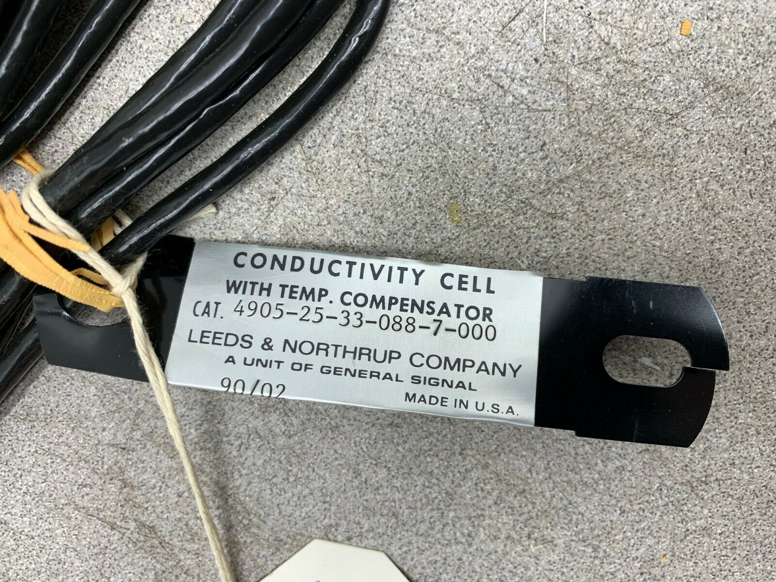 LEEDS & NORTHRUP CONDUCTIVITY CELL WITH TEMP. COMPENSATOR 4905-25-33-088-7-000