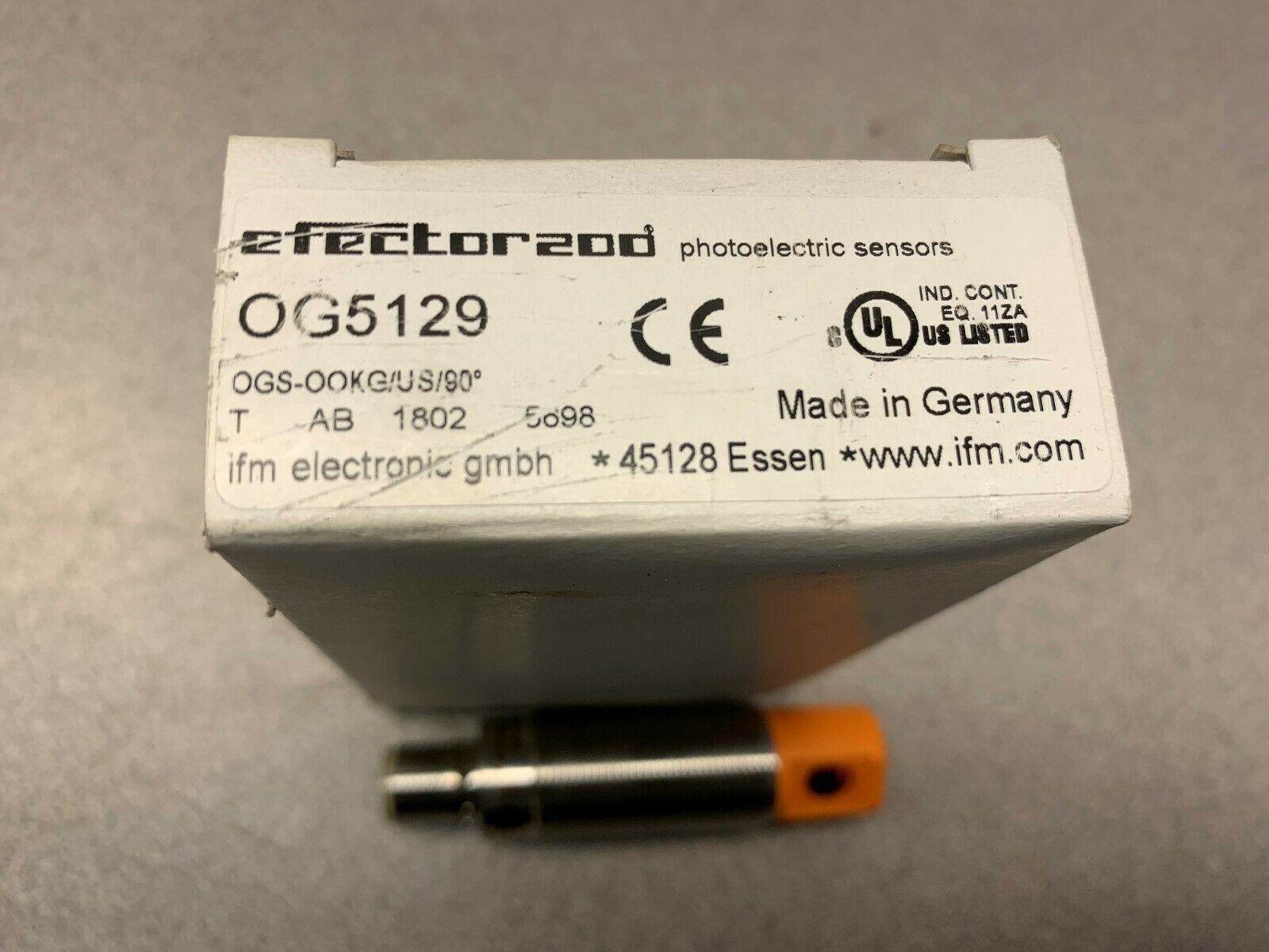 NEW IN BOX EFECTOR200 SENSOR OGS-OOKG/US/90