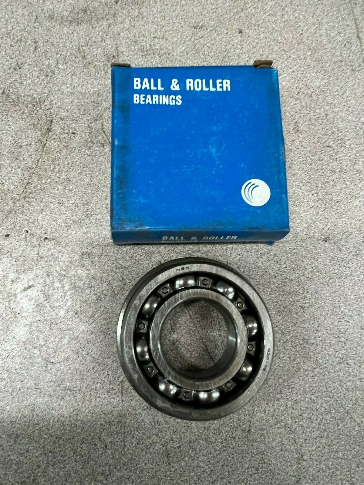 NEW IN BOX NSK B30-7E BALL BEARING  B-30-72