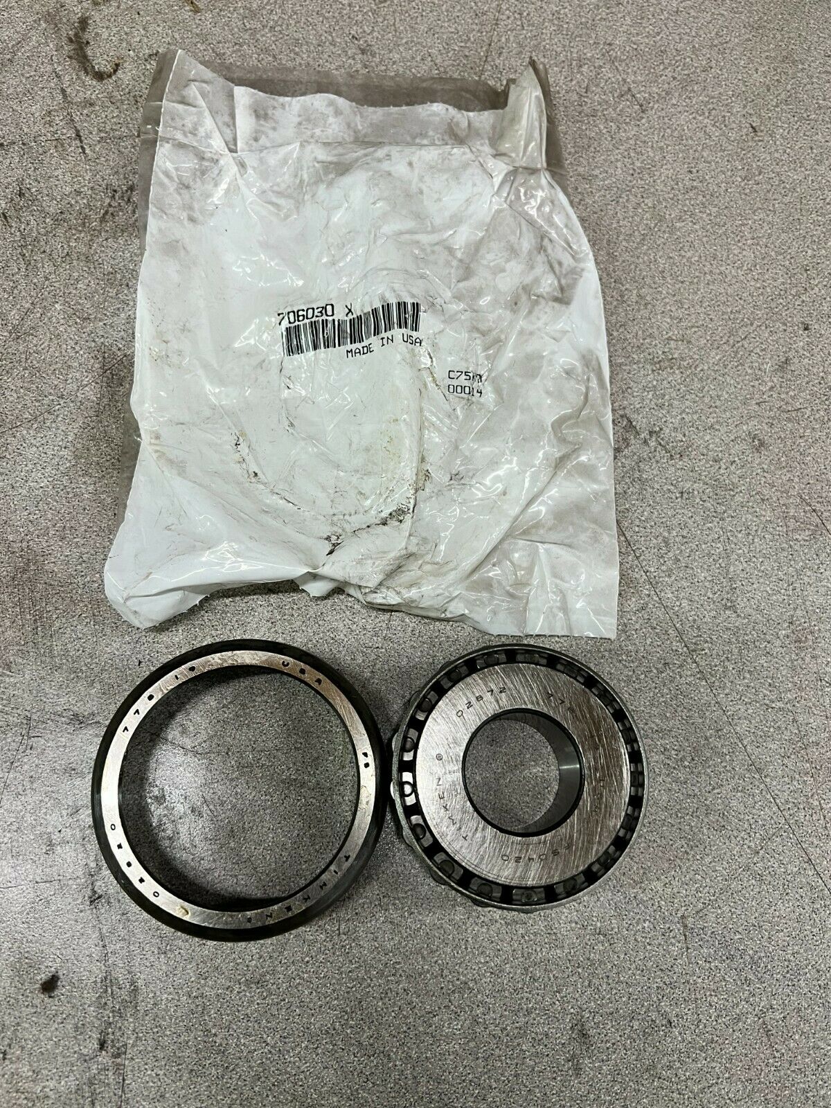 NEW NO BOX TIMKEN 706030X BEARING WITH RACE 02672 02820