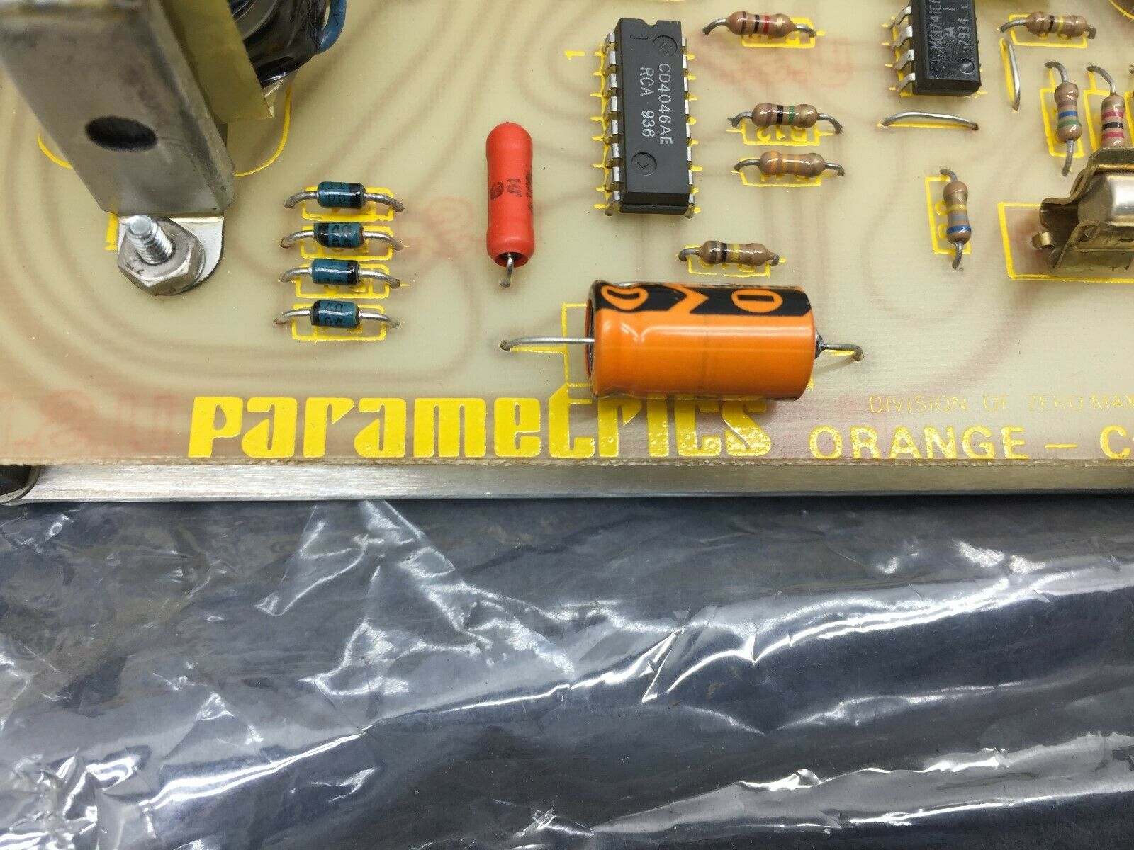 USED PARAMETRICS ISOLATED SIGNAL INTERFACE 600028