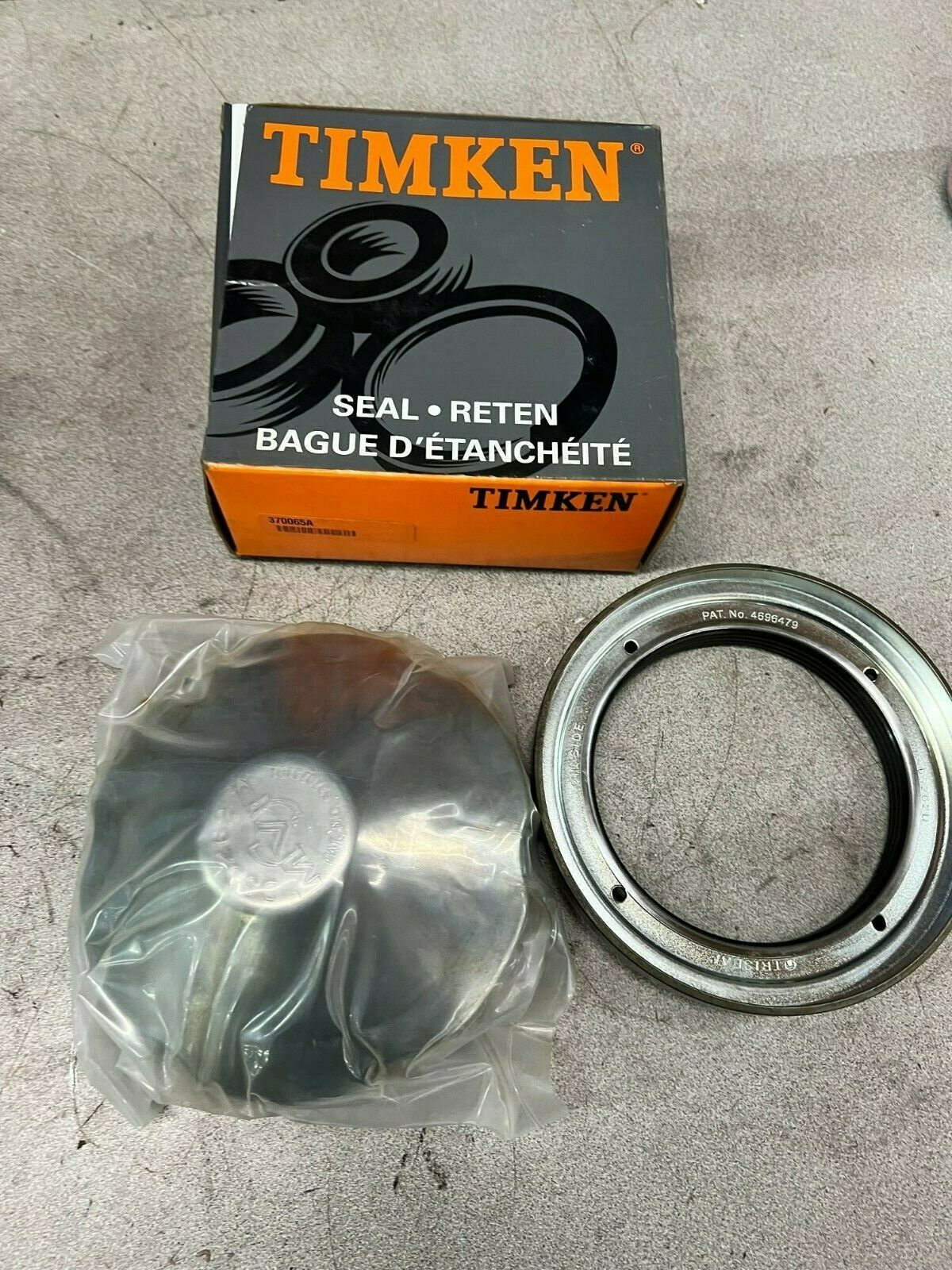 NEW IN BOX TIMKEN WHEEL SEAL 370065A