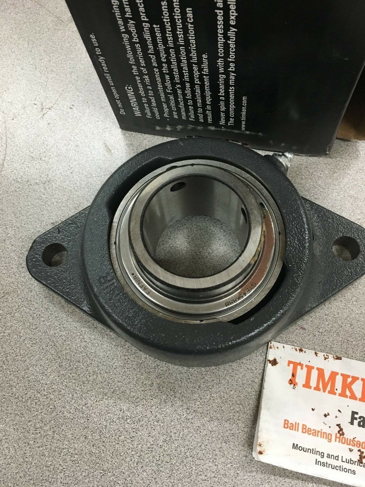 NEW IN BOX TIMKEN 2-BOLT FLANGE BEARING 45MM BORE YCJT 45