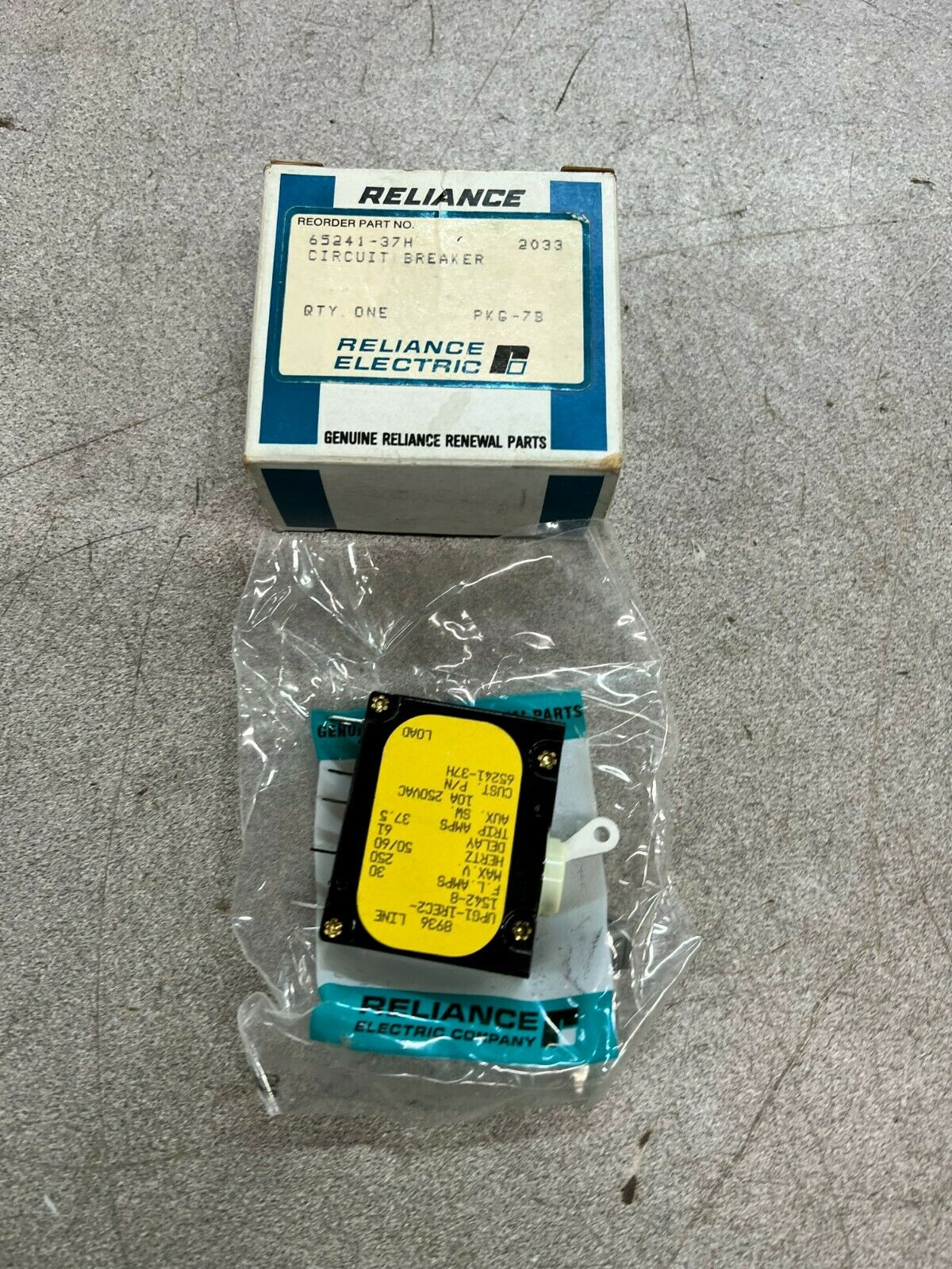 NEW IN BOX RELIANCE CIRCUIT BREAKER 65241-37H