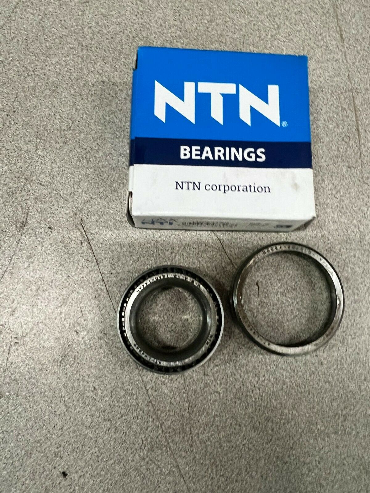 LOT OF 3 NEW IN BOX NTN ROLLER BEARING WITH RACE 4T-L44649/L44610