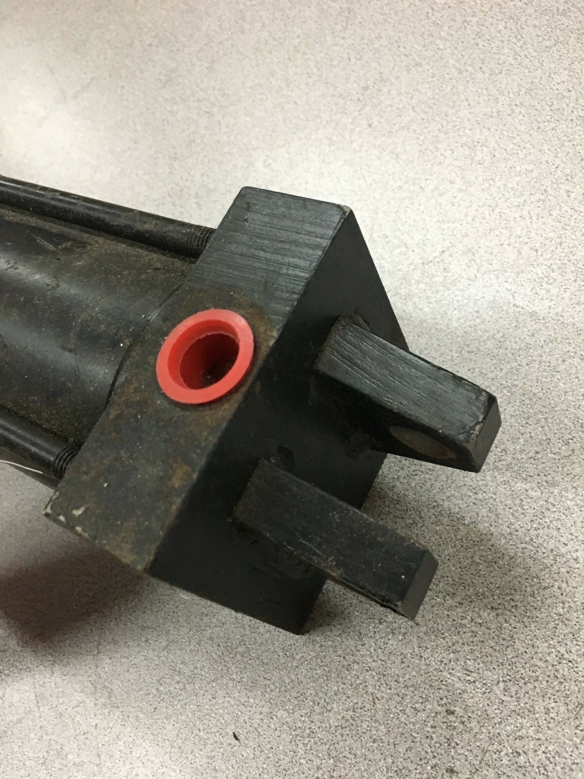 NEW NO BOX SCHRADER BELLOWS PN SERIES CYLINDER PNC118101 9.000