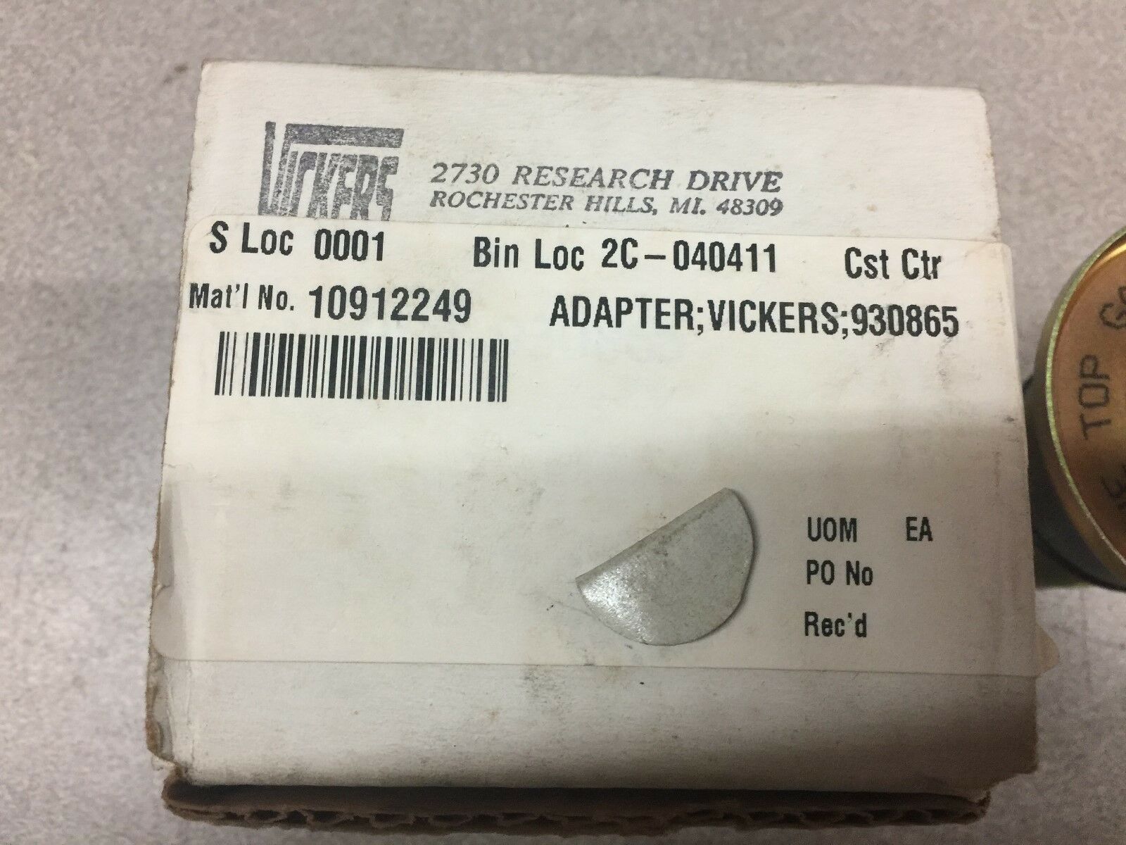 NEW IN BOX VICKERS THREADED BREATHER ADAPTER 930865