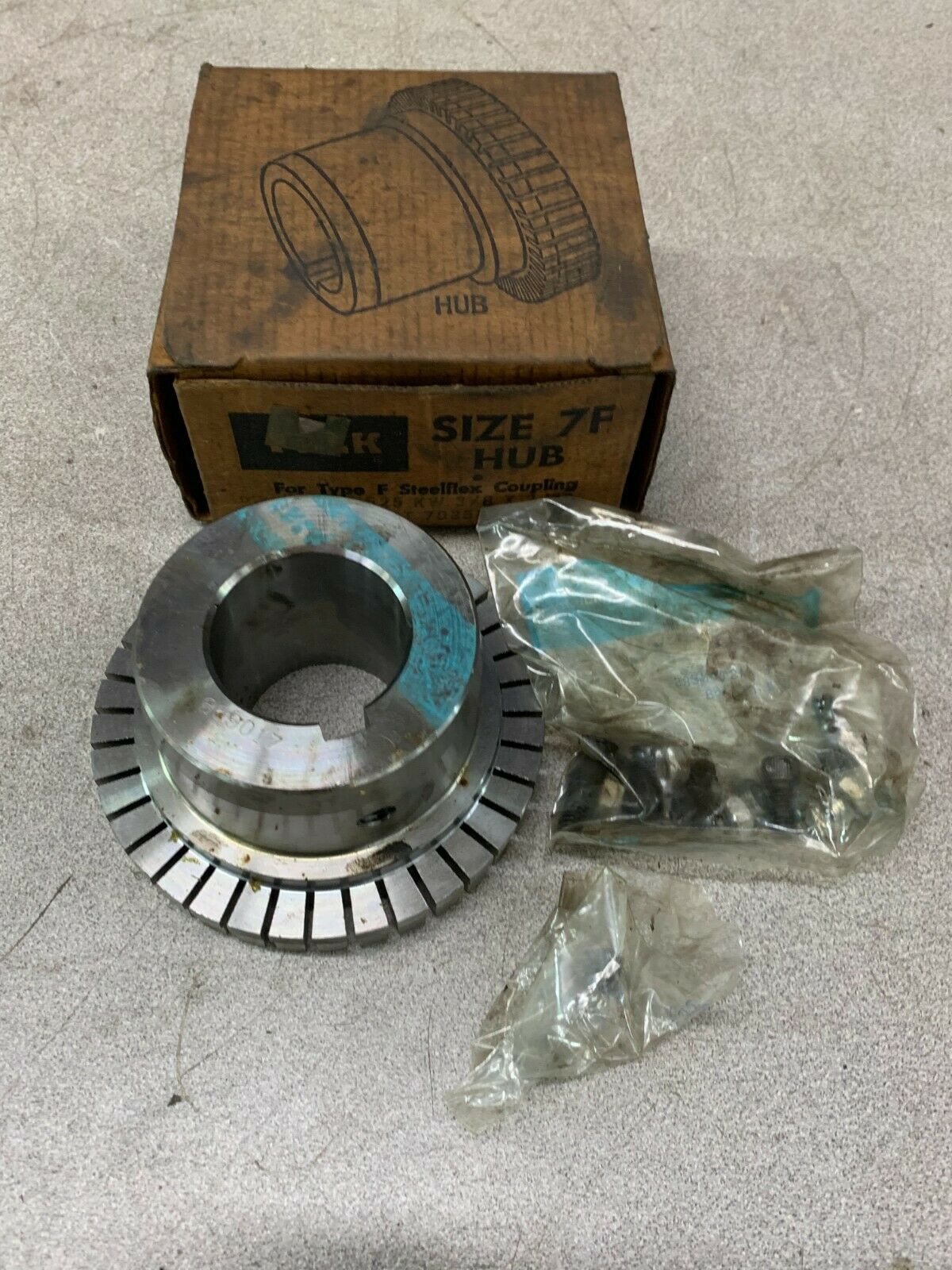 NEW IN BOX FALK 703581 SIZE 7F STEELFLEX COUPLING HUB 1.625 KW 3/8 X 3/16