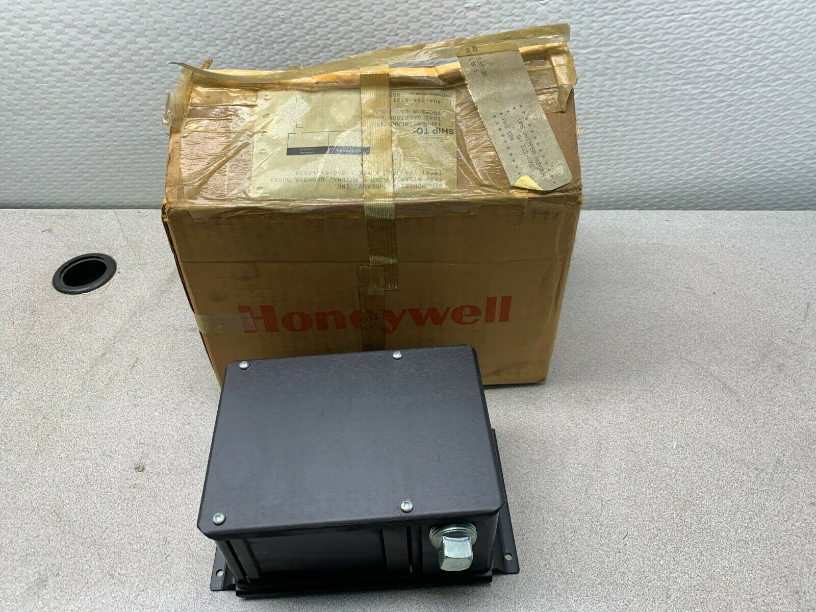 NEW IN BOX HONEYWELL MOTOR POSITIONER R7195B1021