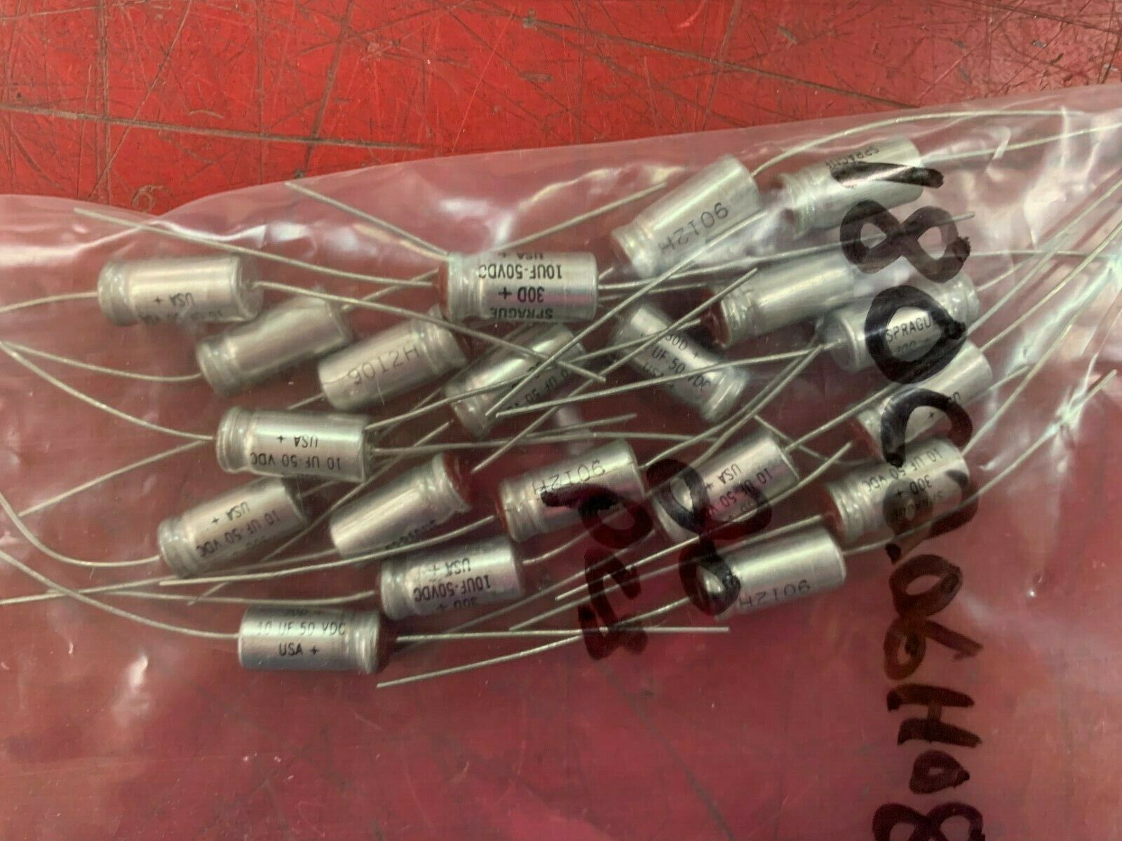 LOT OF 20 NEW NO BOX SPRAGUE CAPACITORS 180C206H08