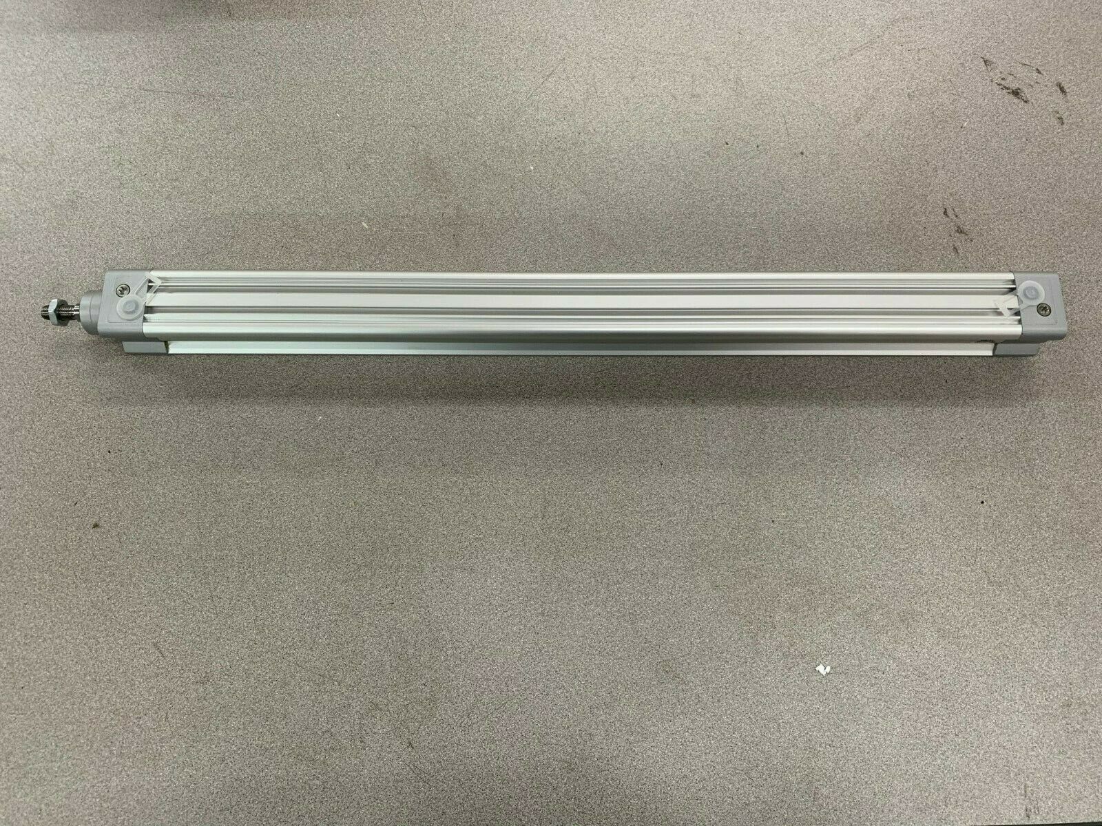 NEW NO BOX FESTO PNEUMATIC CYLINDER DSBC-32-500-PPVA-N3