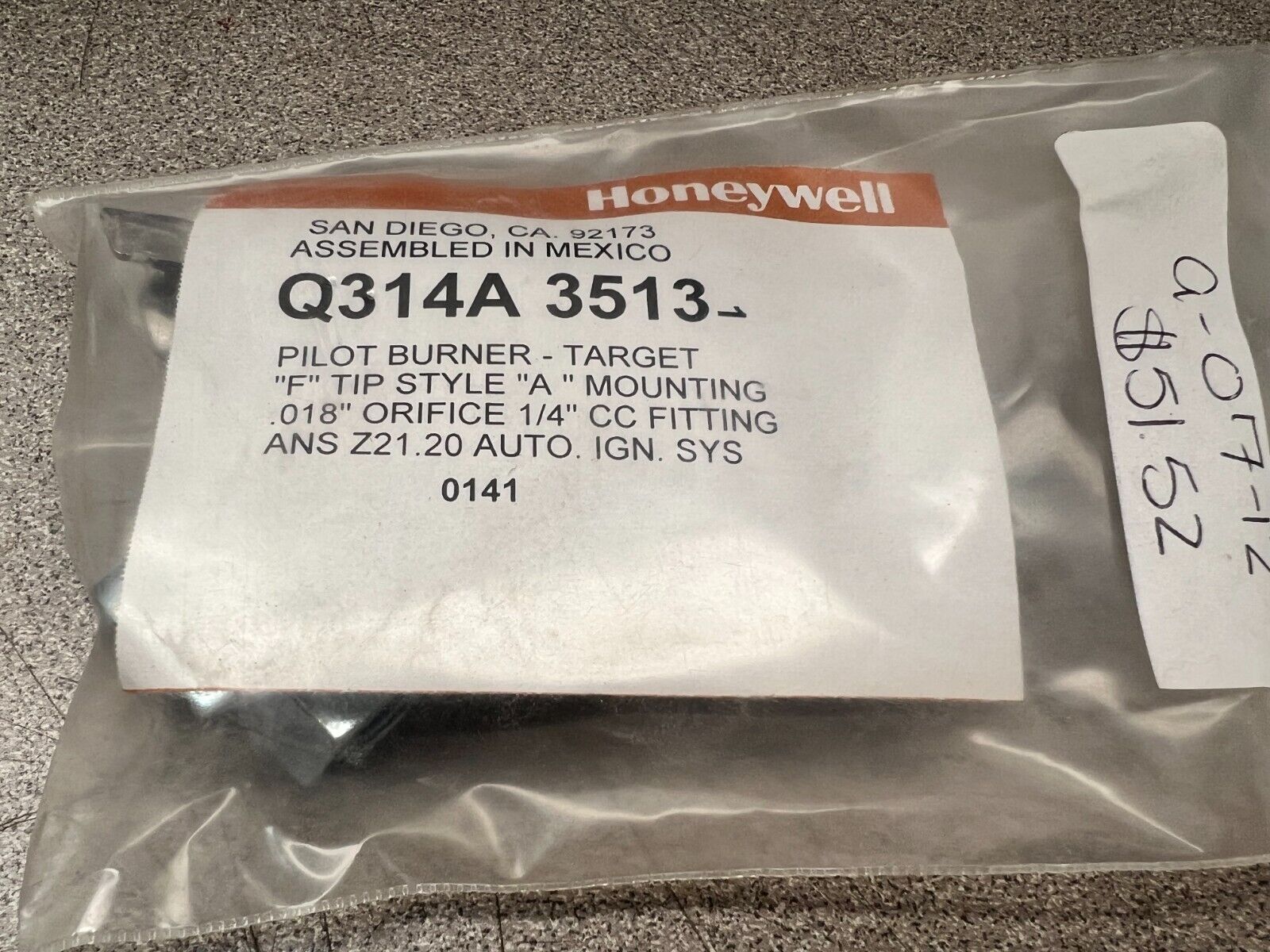 NEW IN BAG HONEYWELL PILOT BURNER Q314A-3513